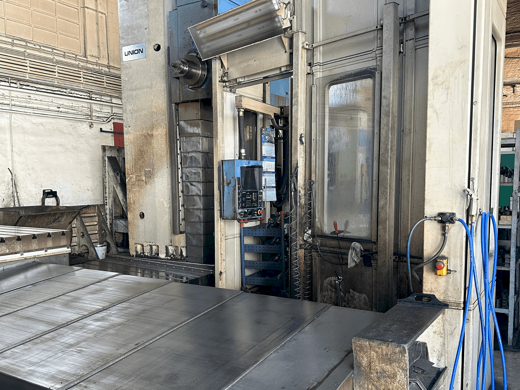 Čelní pohled na UNION BFK 150/2 stroj