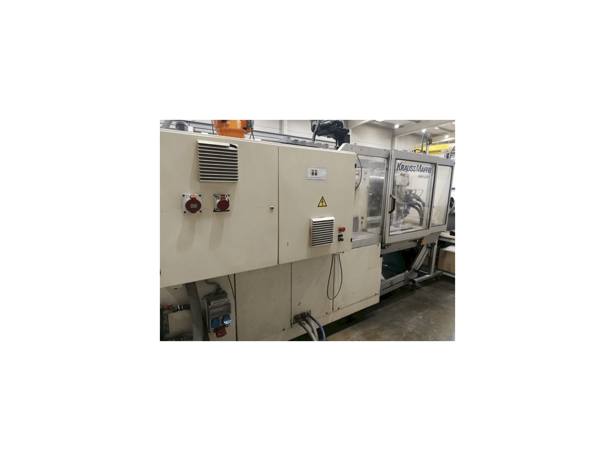 Čelní pohled na Krauss Maffei 80/220 C1 stroj