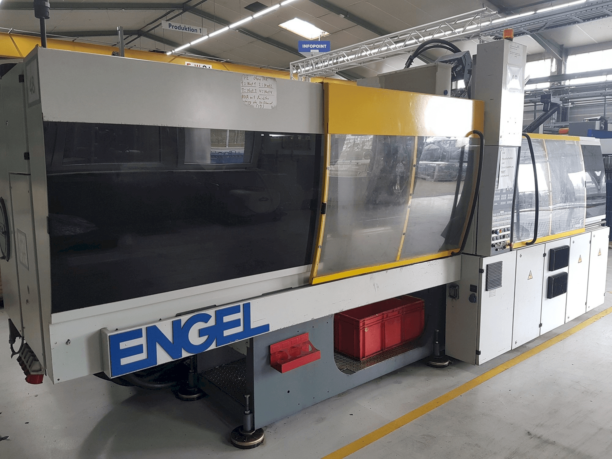 Čelní pohled na Engel VICTORY 650H/330W/150 COMBI stroj