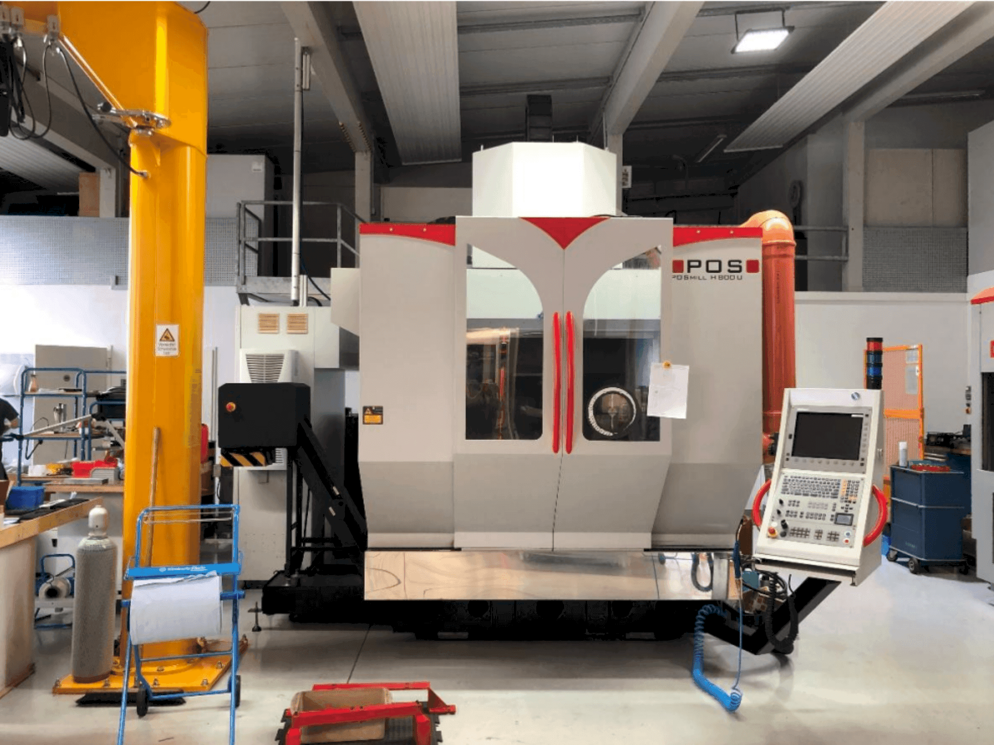 Čelní pohled na POSmill H 800 U stroj