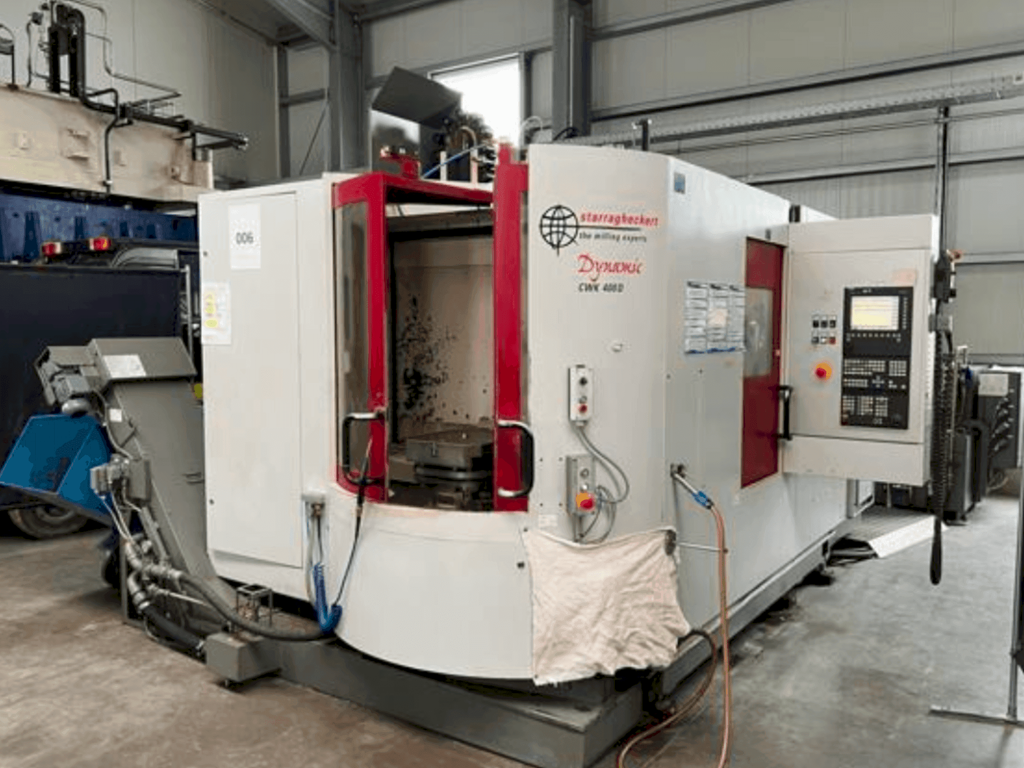 Čelní pohled na Starrag Heckert Dynamic CWK 400D stroj