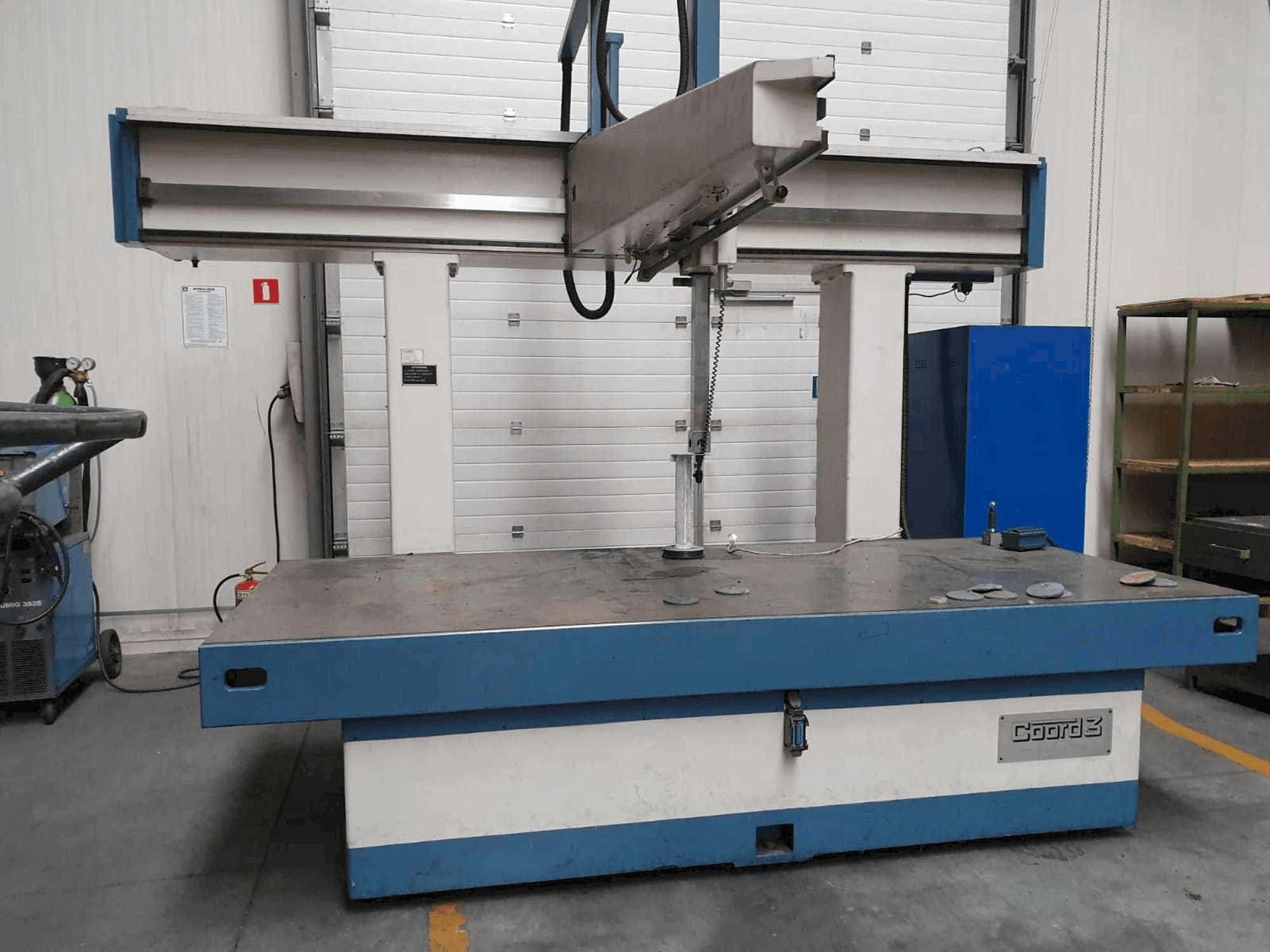 Čelní pohled na Coord3 TR32 stroj