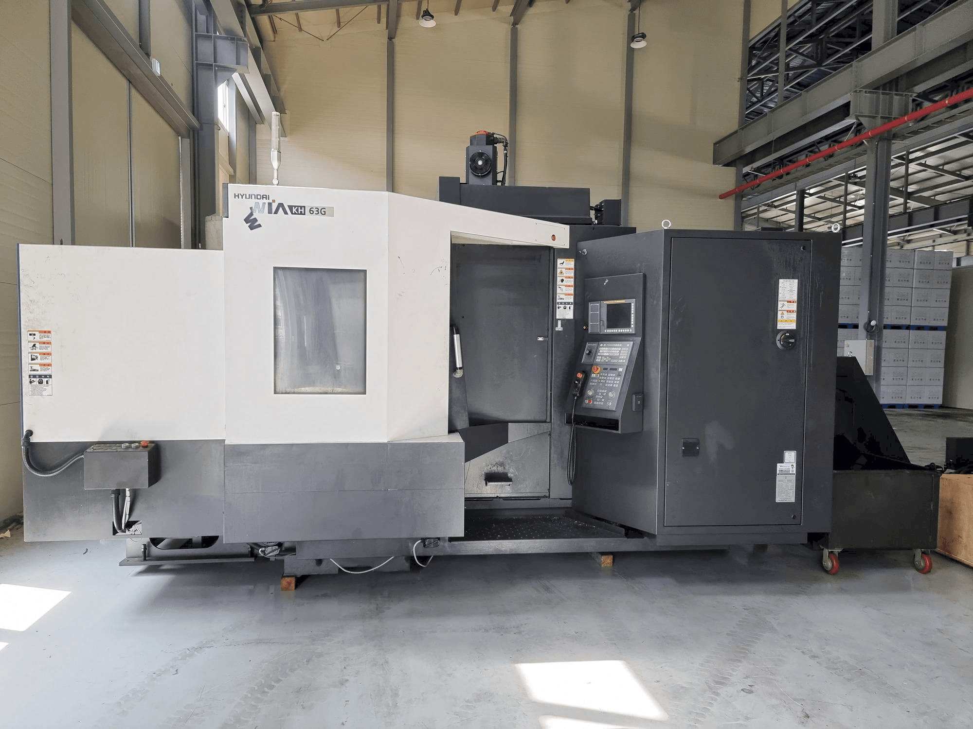 Čelní pohled na Hyundai Wia KH63G stroj