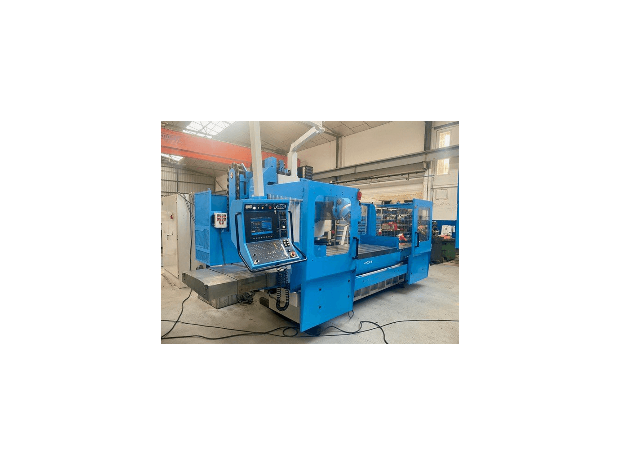 Čelní pohled na MTE BF 2200 stroj