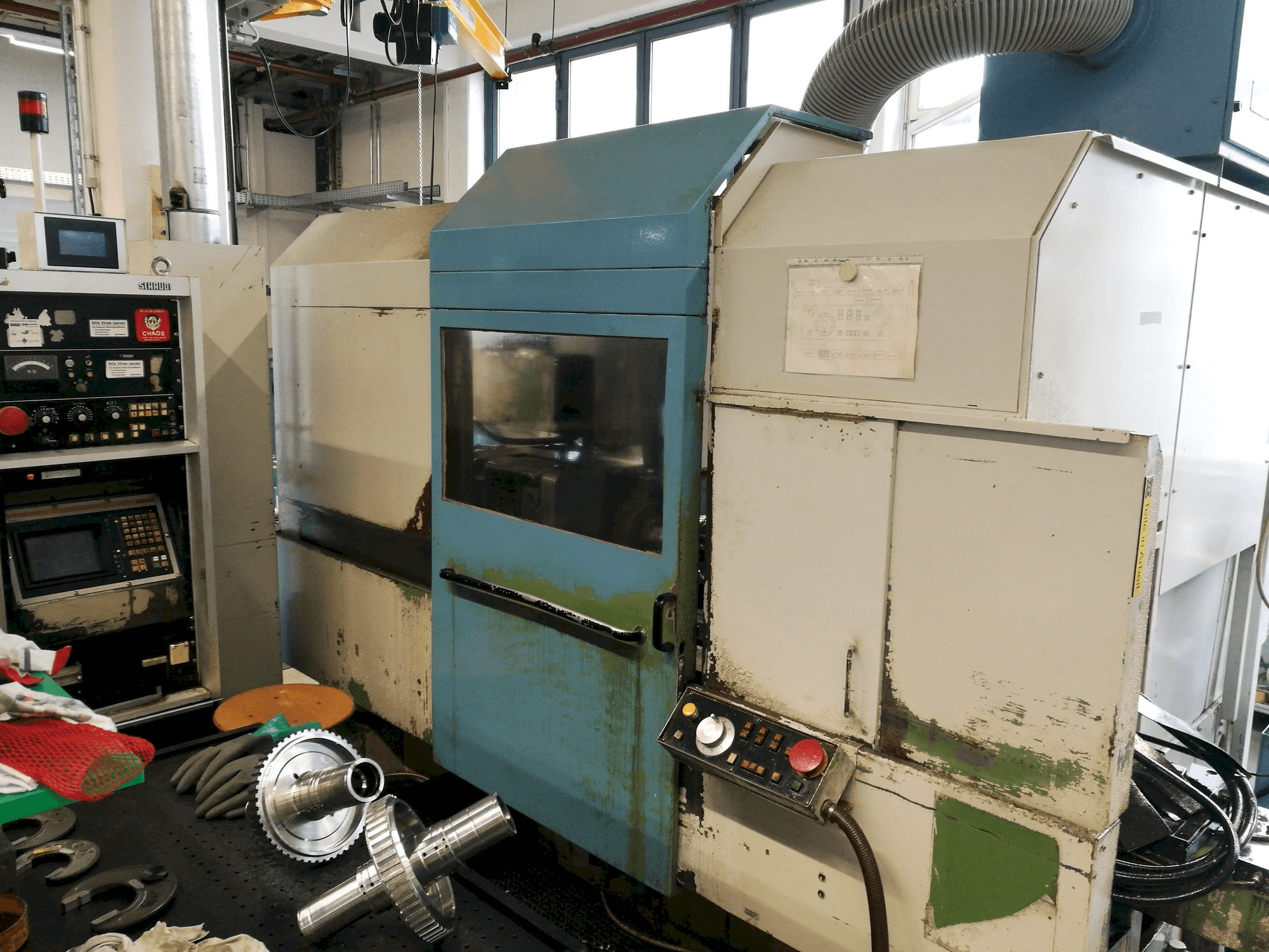 Levý pohled na Schaudt PF 5N 1000 stroj