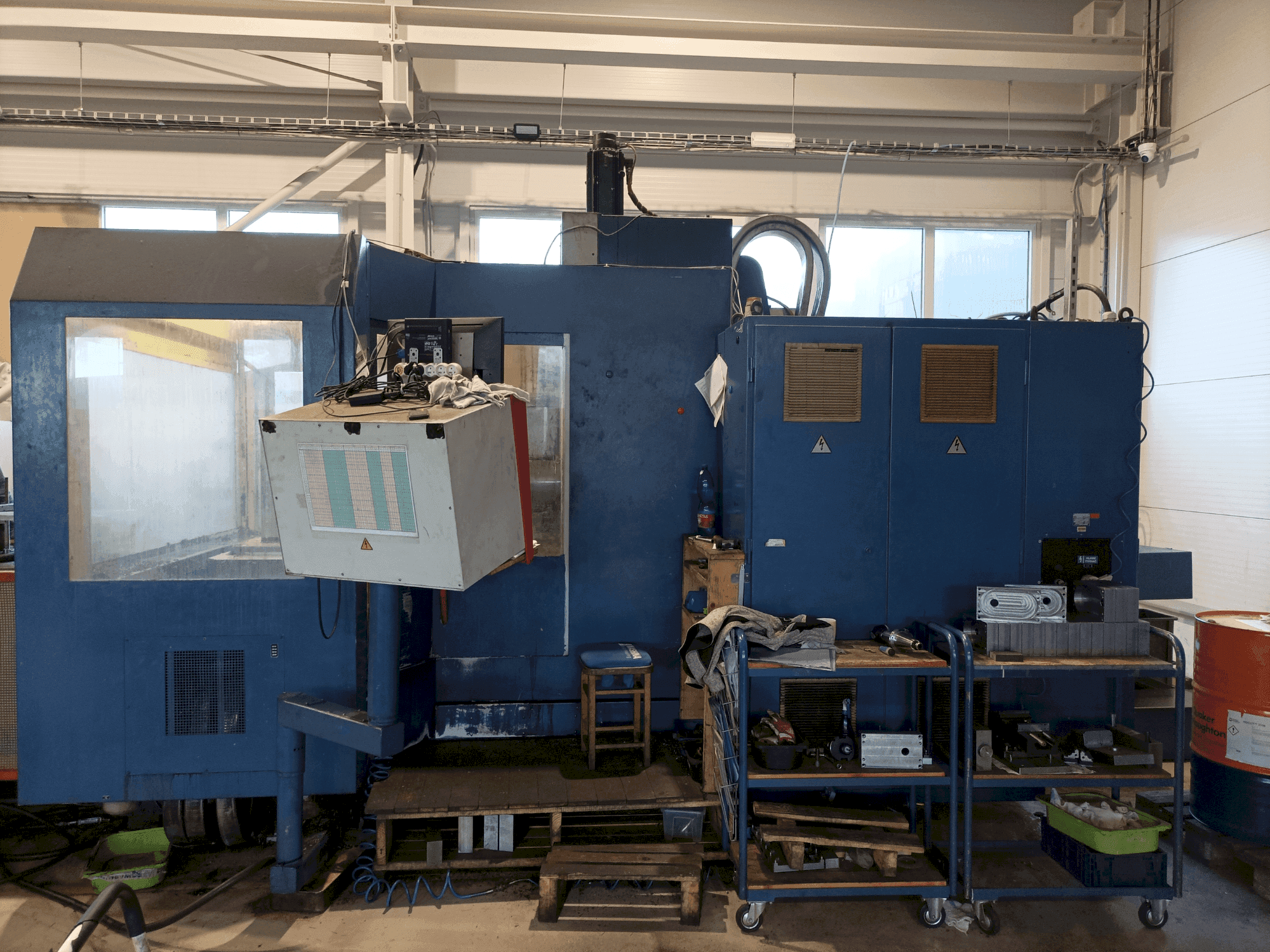 Čelní pohled na ZPS MCFH 63 stroj