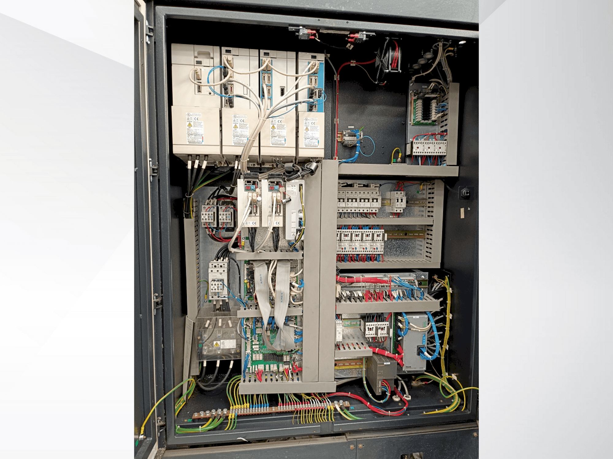 Detail na Mazak VTC-200C stroje