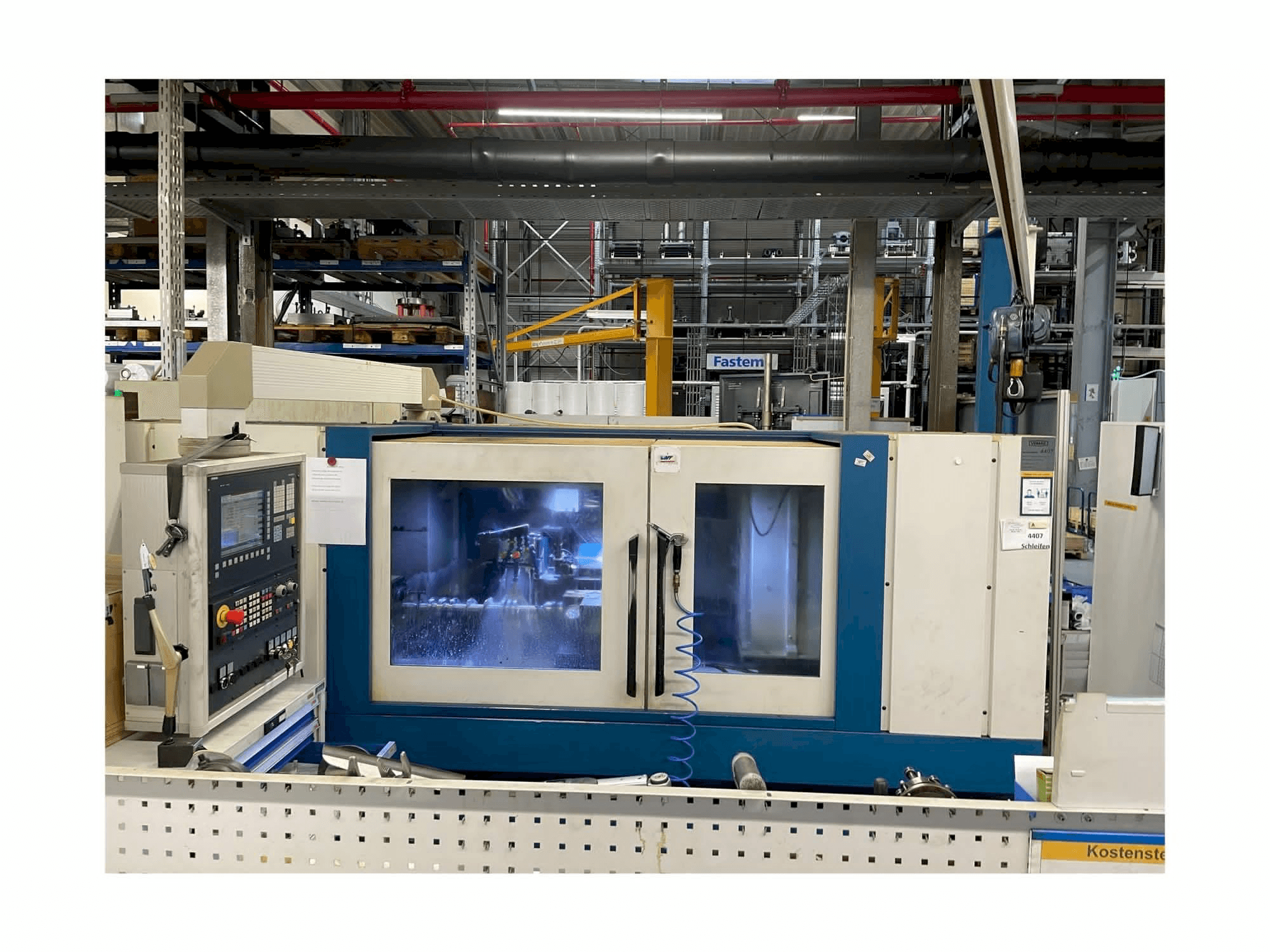 Čelní pohled na Schaudt Mikrosa PF51 UIB 1000 stroj