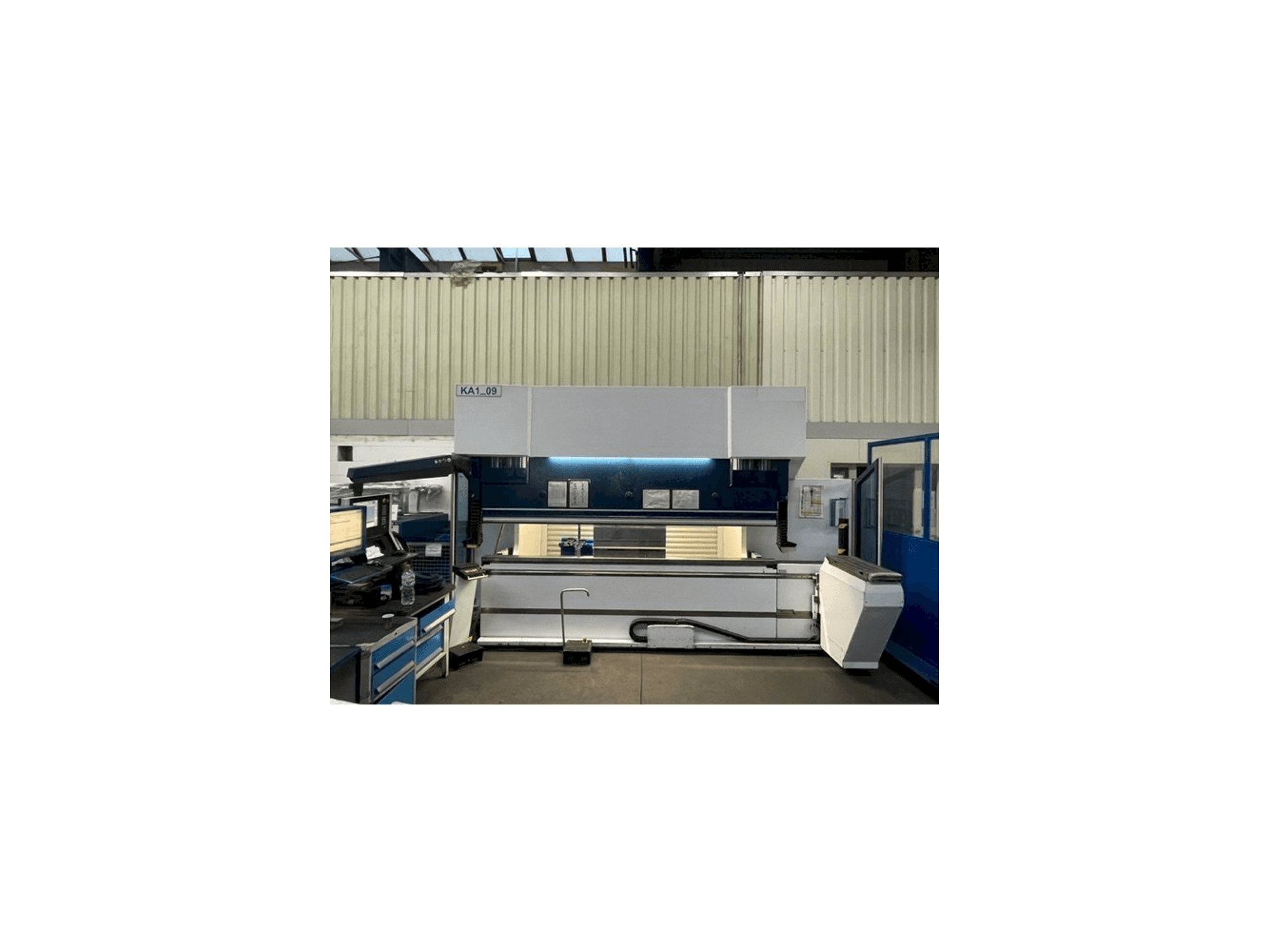 Čelní pohled na Trumpf TruBend 5130 stroj