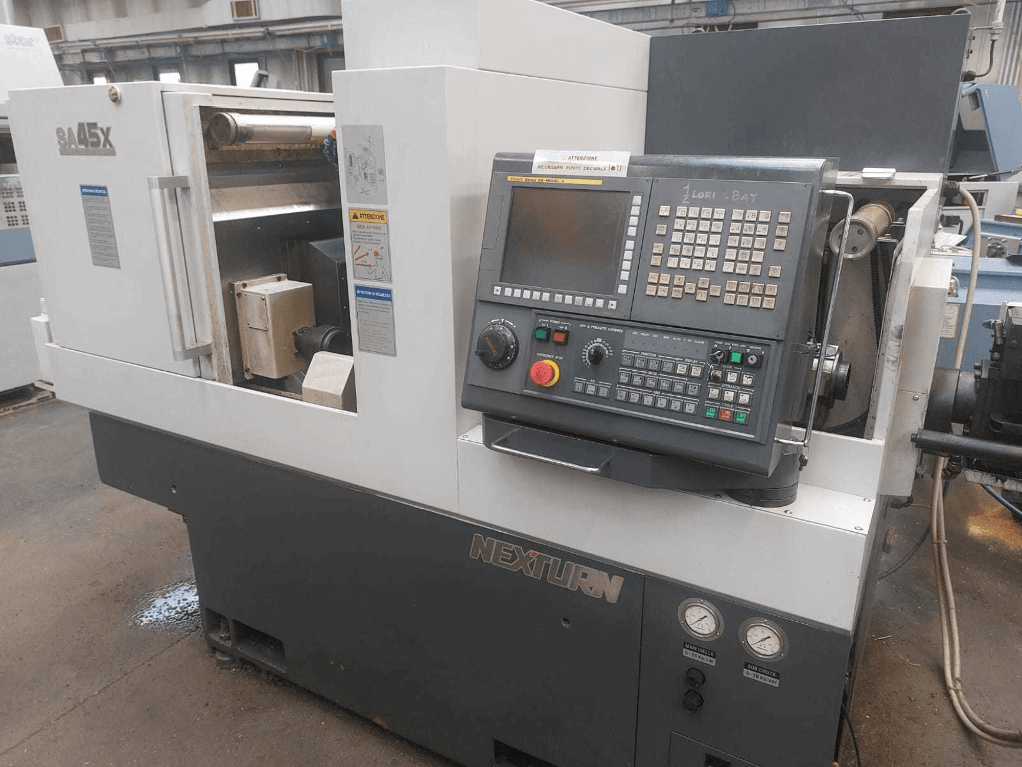 Čelní pohled na Nexturn SA 45X stroj