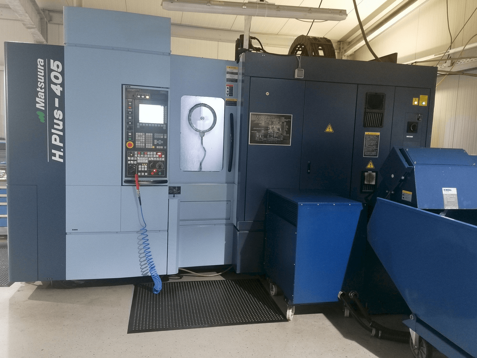 Čelní pohled na Matsuura H-PLUS-405 stroj