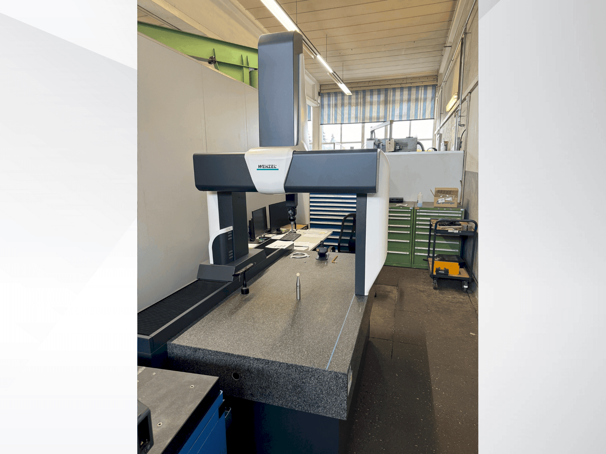 Čelní pohled na Wenzel LH 65 stroj