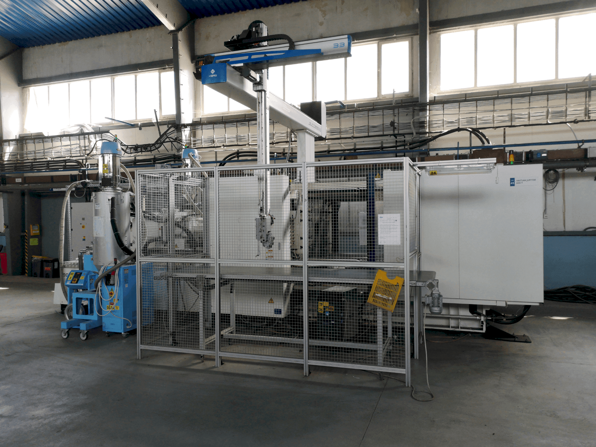 Čelní pohled na HAITIAN Jupiter 650 II stroj