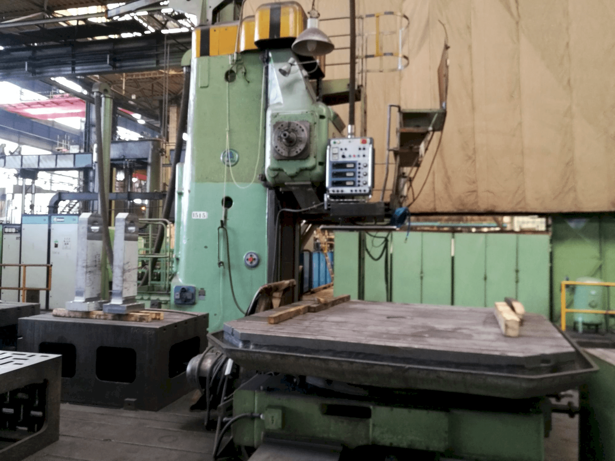 Čelní pohled na SKODA WD 160 stroj