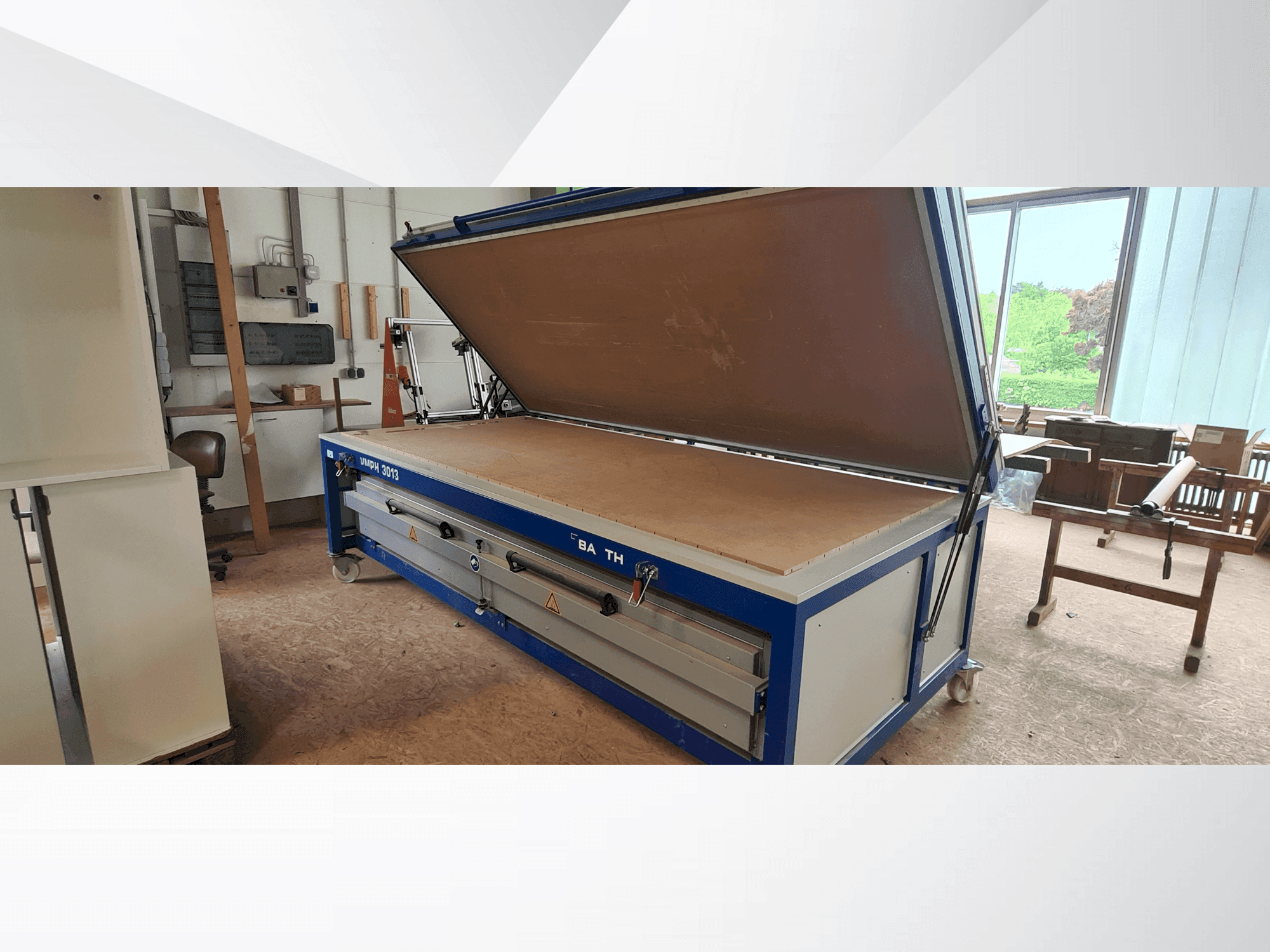 Čelní pohled na BARTH VMPH 3013 stroj