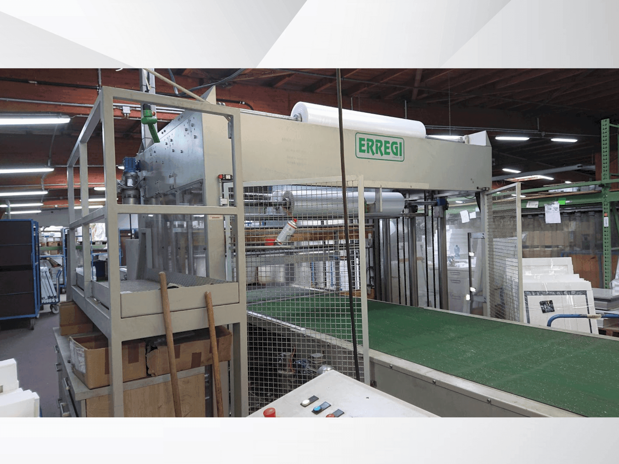 Čelní pohled na ERREGI LINE ERREGI stroj
