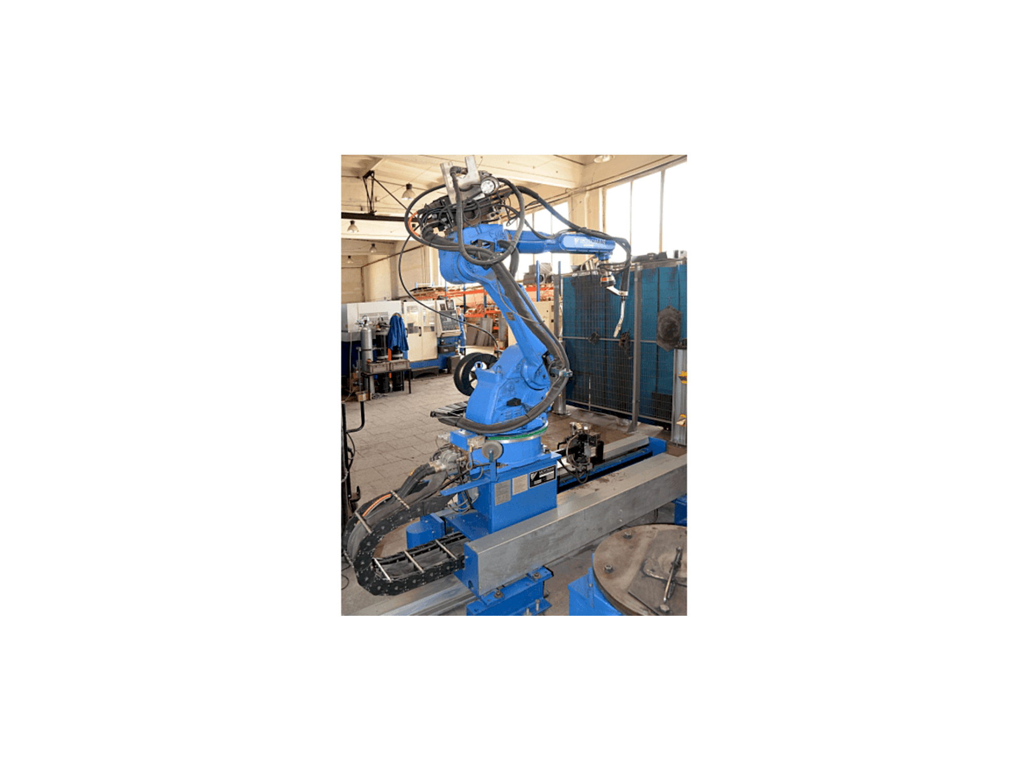 Čelní pohled na MOTOMAN UP20-6 MT1-1000 TRDS-1150 stroj