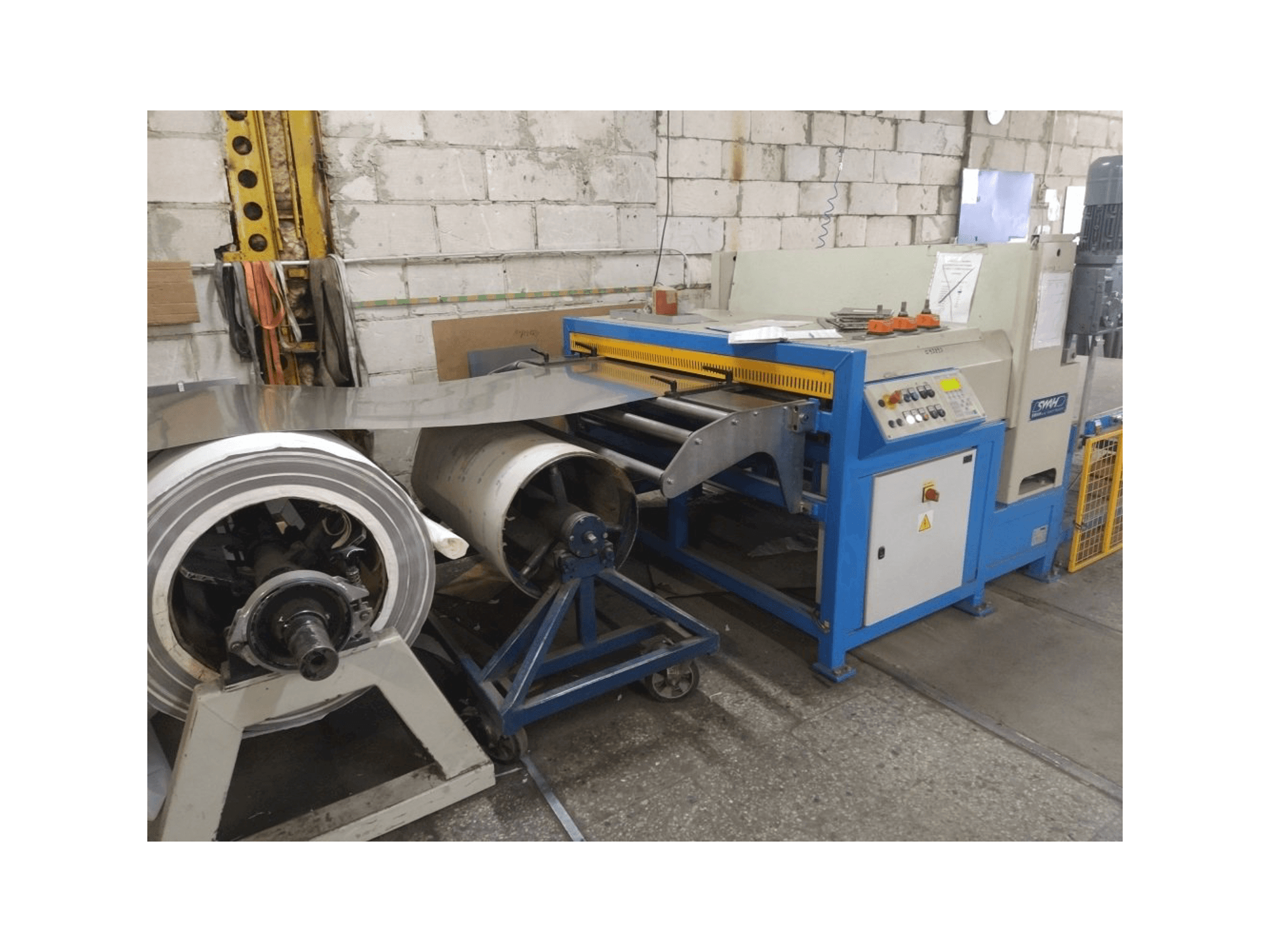 Čelní pohled na SWAH LCP-S (2013) stroj