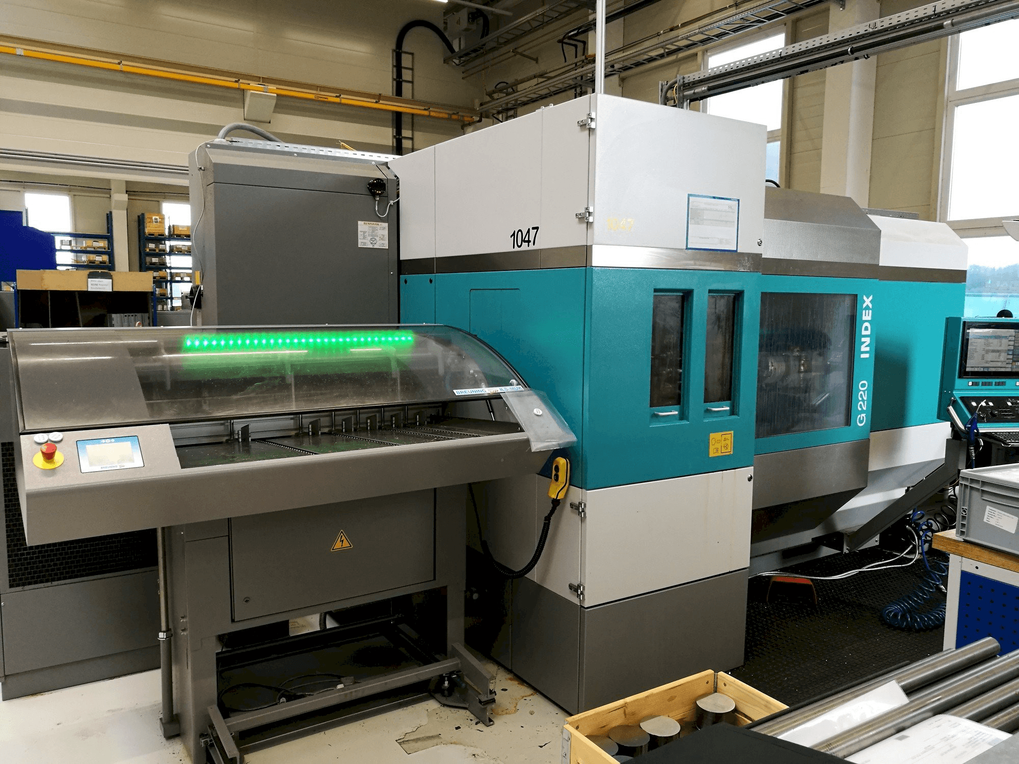 Čelní pohled na Index G220 stroj