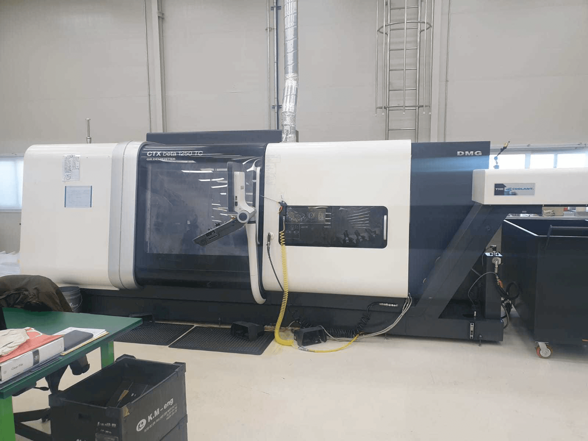 Čelní pohled na DMG MORI Gildemeister CTX Beta 1250 TC stroj
