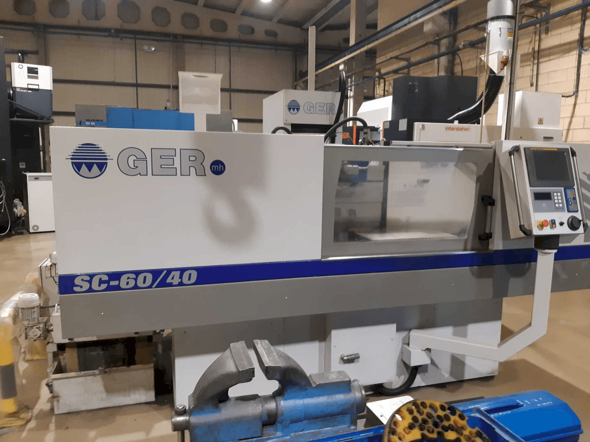 Čelní pohled na GER SC-60/40 stroj