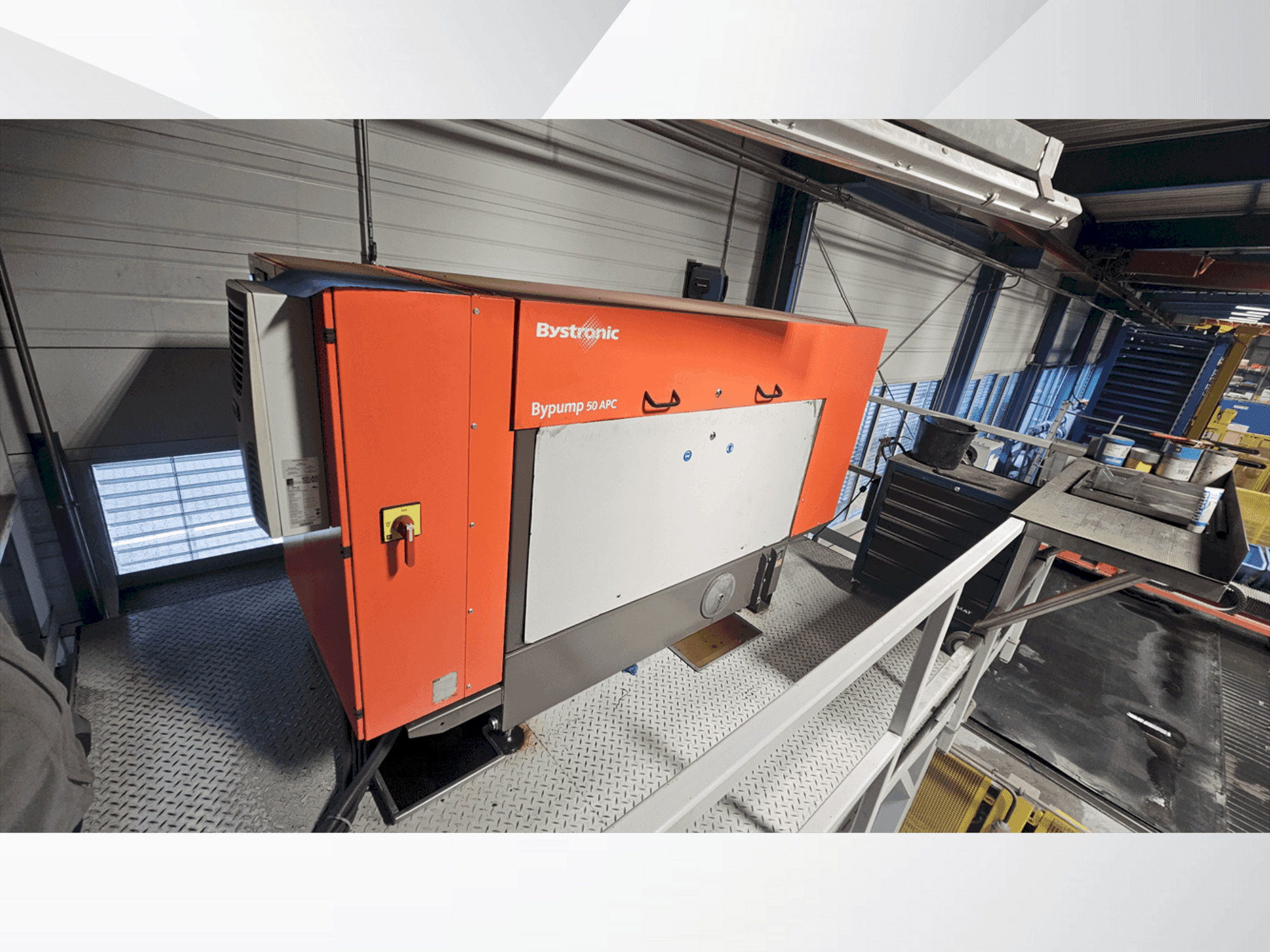 Čelní pohled na Bystronic Byjet 6030L stroj