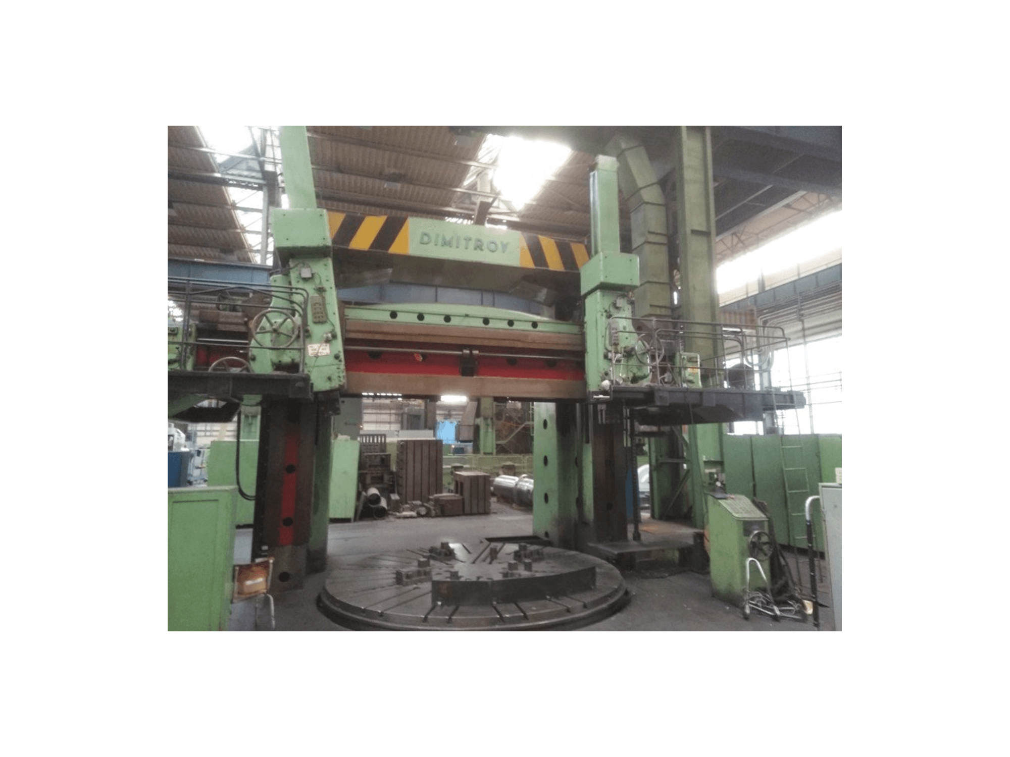 Levý pohled na Dimitrov 4000 stroj