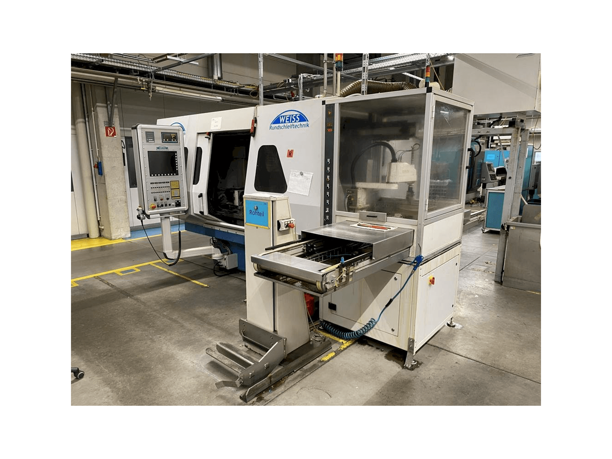Čelní pohled na WEISS SER 07-14 K33-1 stroj