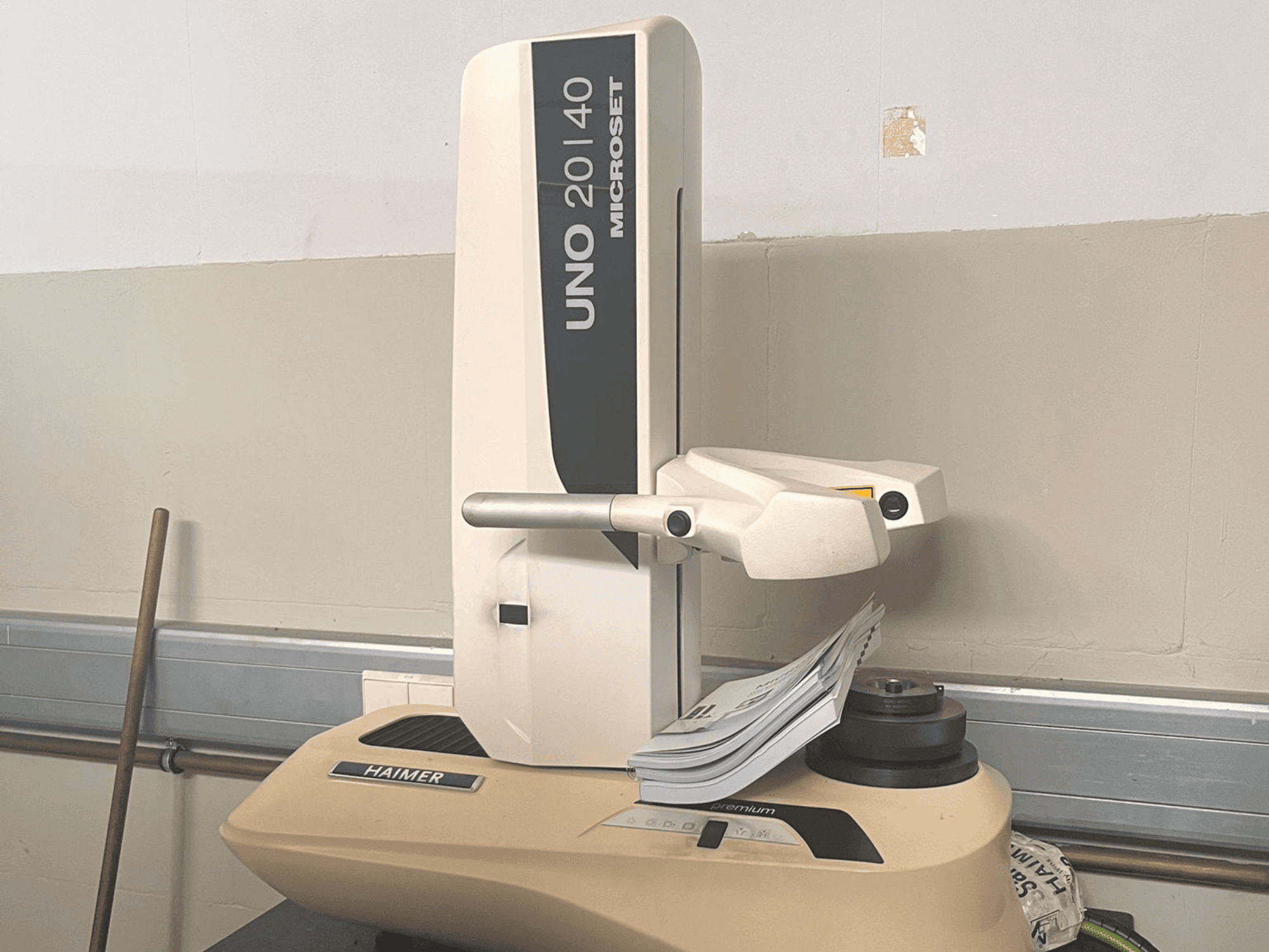 Čelní pohled na HAIMER UNO 20|40 stroj