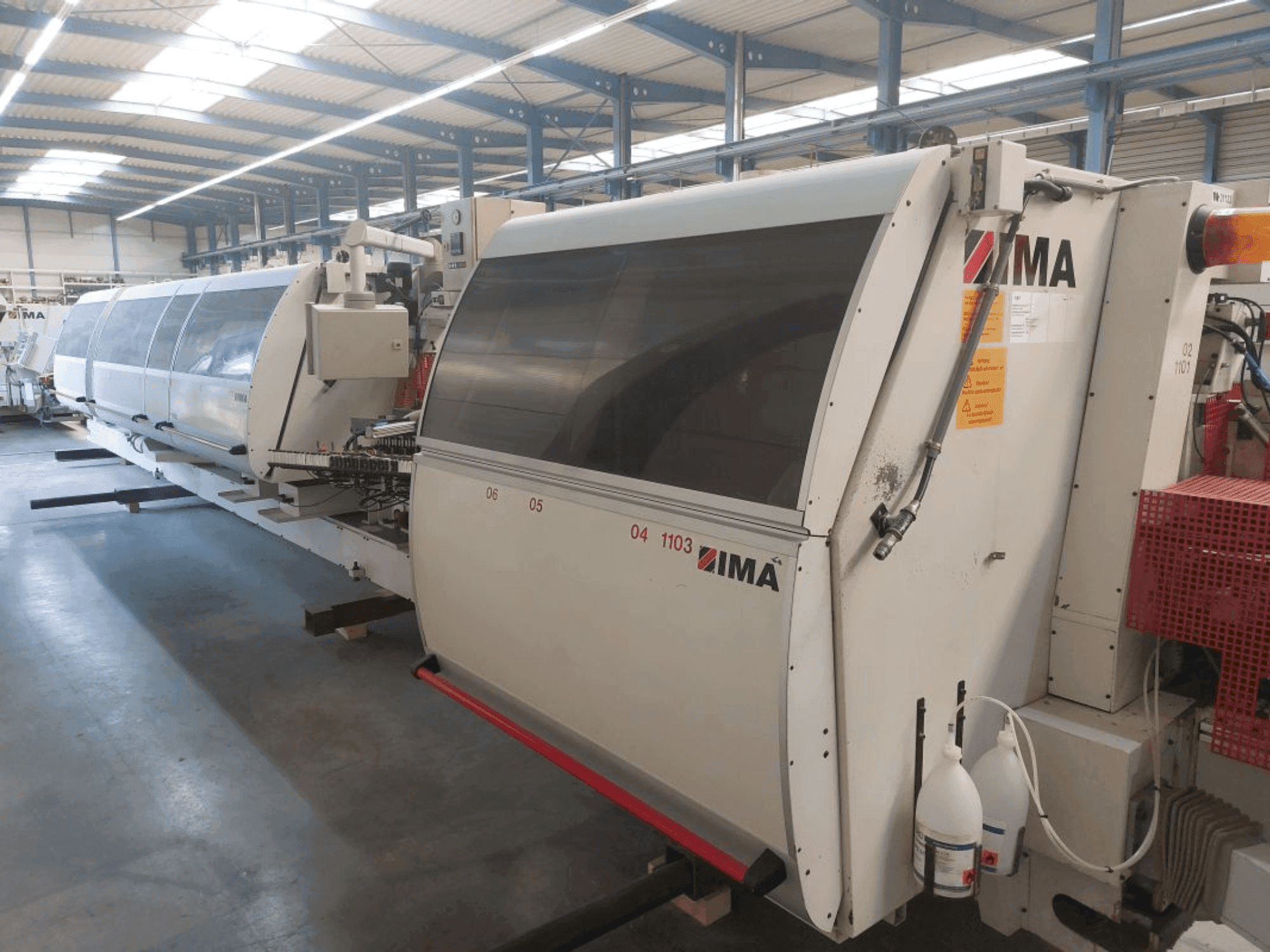 Čelní pohled na WEHRMANN COMBIMA stroj