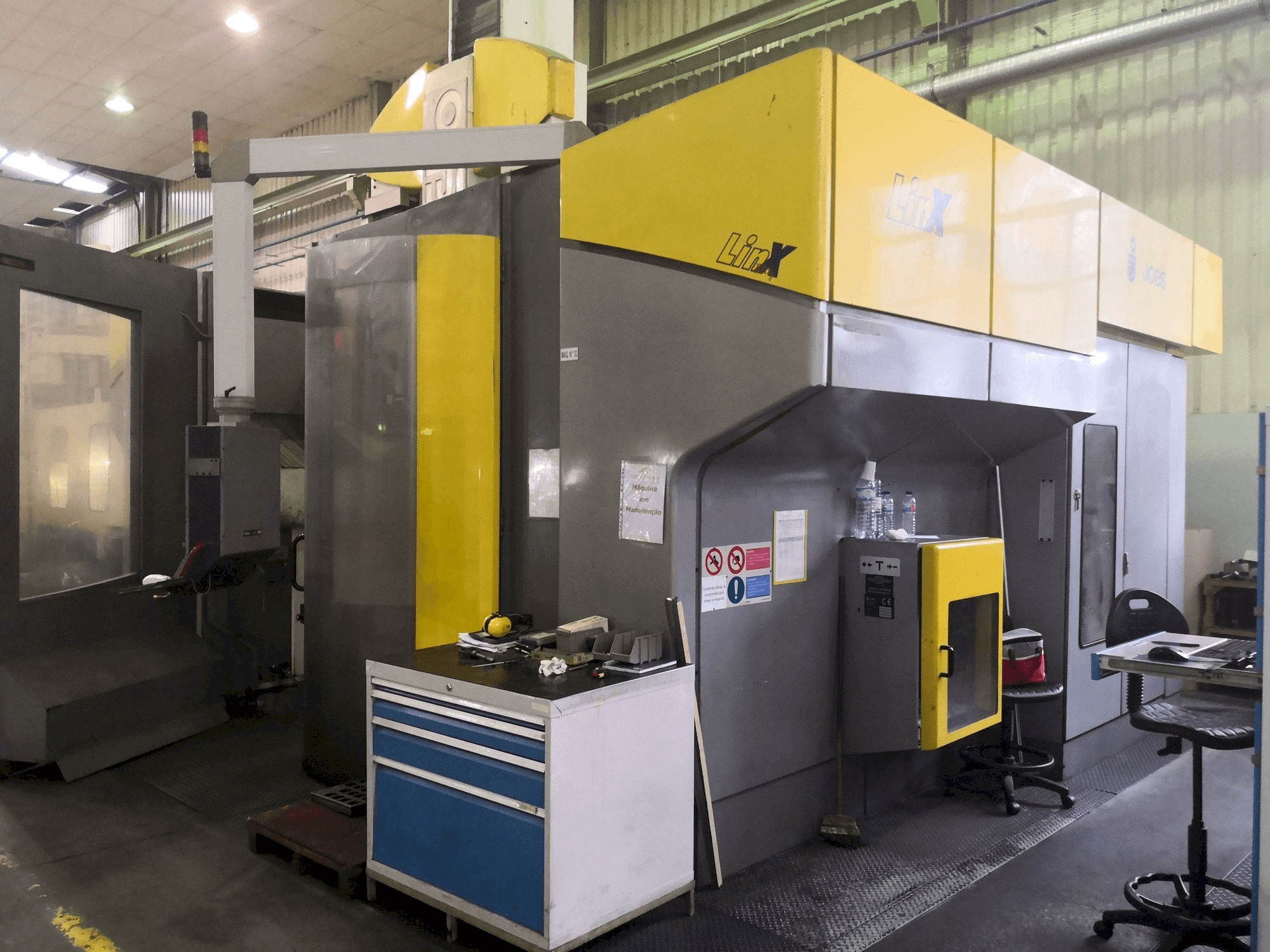 Čelní pohled na JOBS Linx blitz HSK A stroj