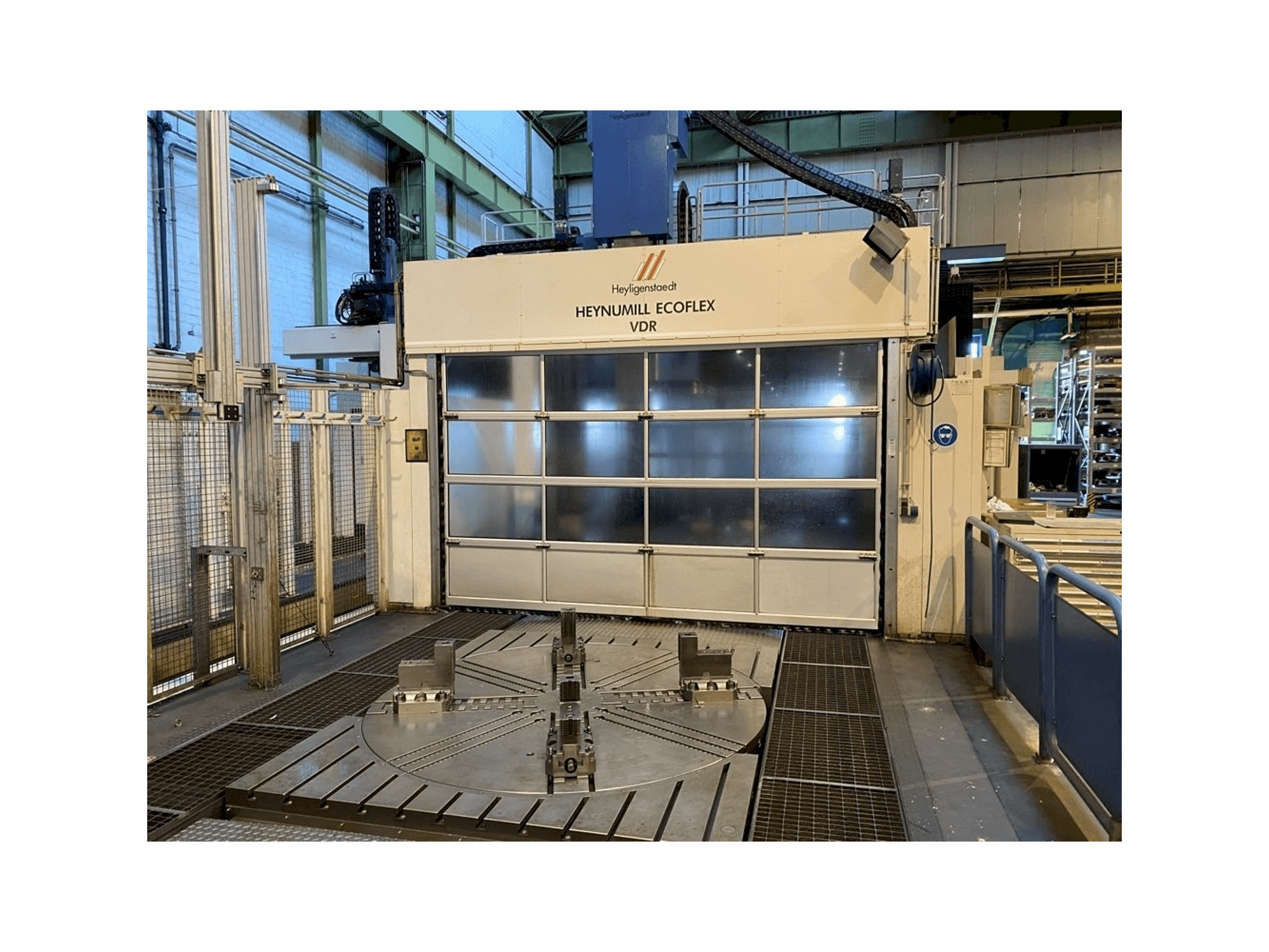 Čelní pohled na HEYLIGENSTAEDT HEYNUMILL ECOFLEX stroj