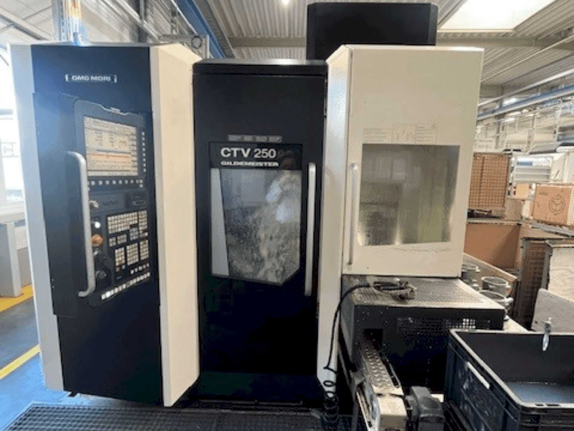 Čelní pohled na DMG MORI Gildemeister CTV 250 2nd stroj