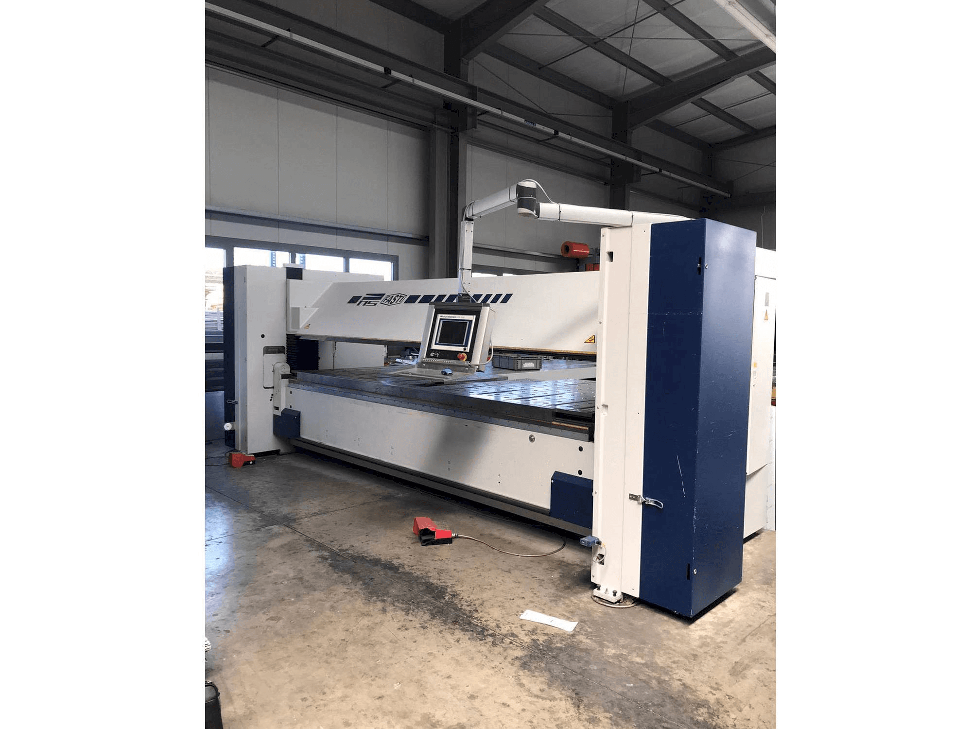 Čelní pohled na SCHRODER-FASTI FP 60-40/4 stroj