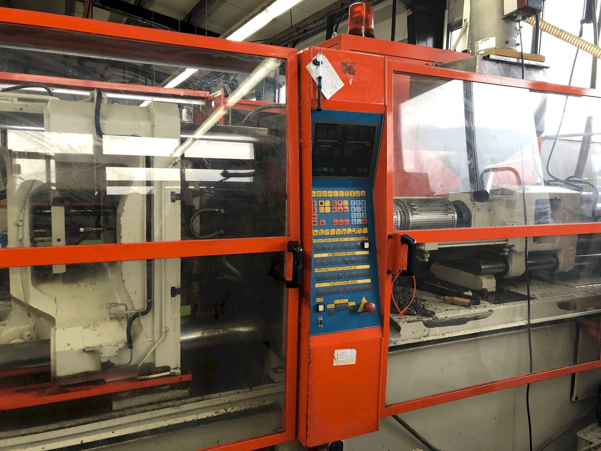 Čelní pohled na MIR RMP 200 stroj