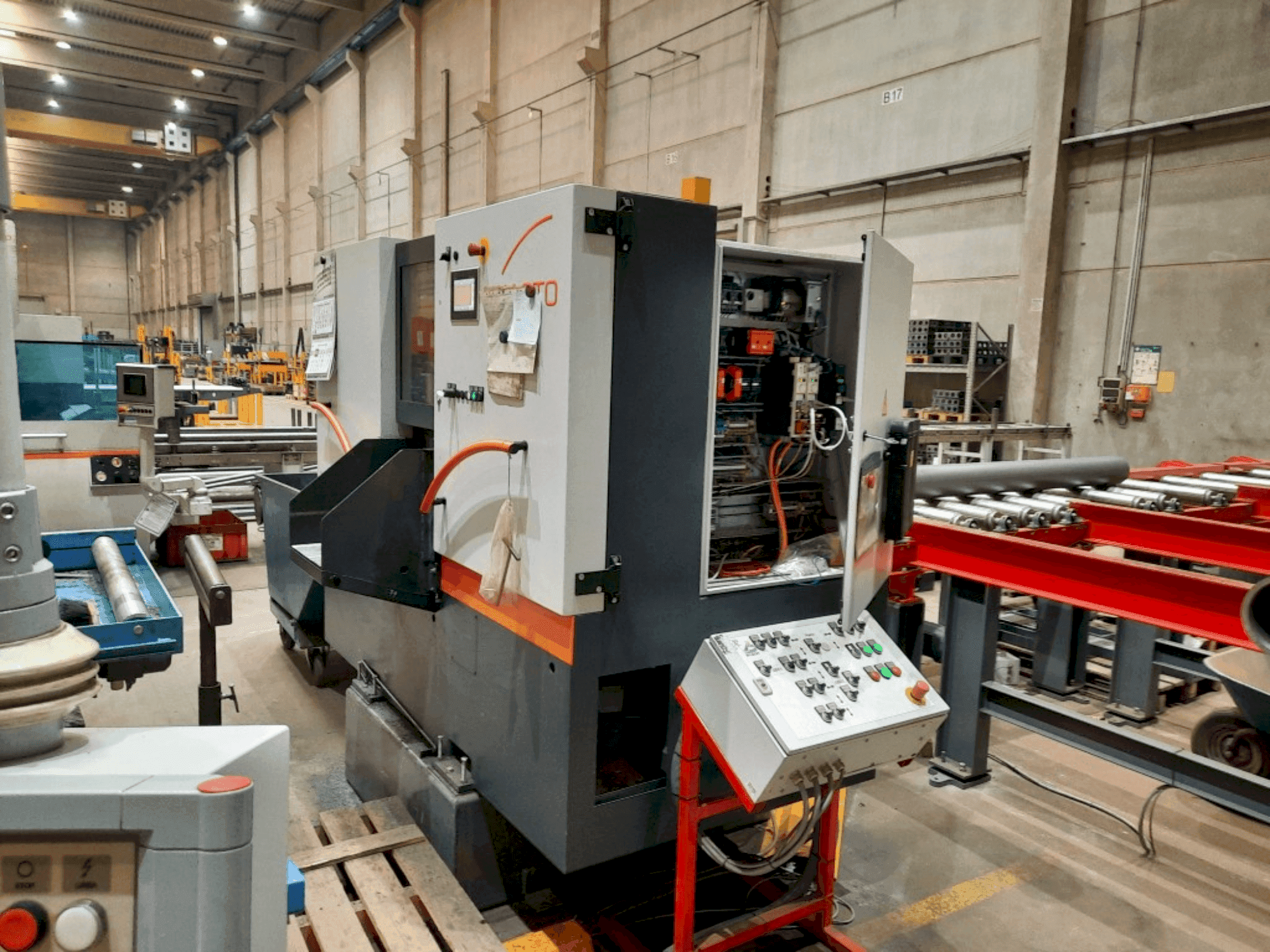 Čelní pohled na KASTO WIN A3.3 stroj