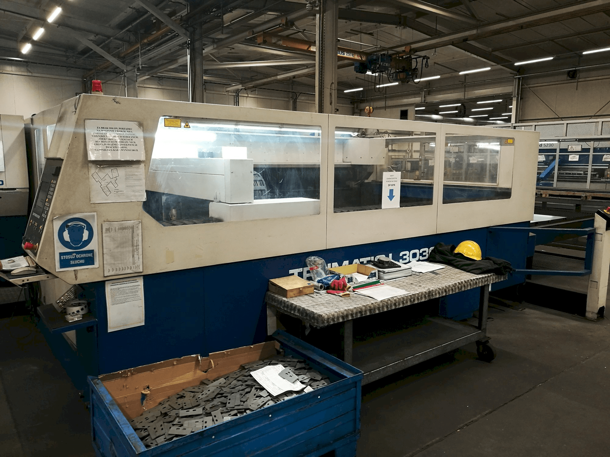 Čelní pohled na Trumpf Trumatic L3030 stroj