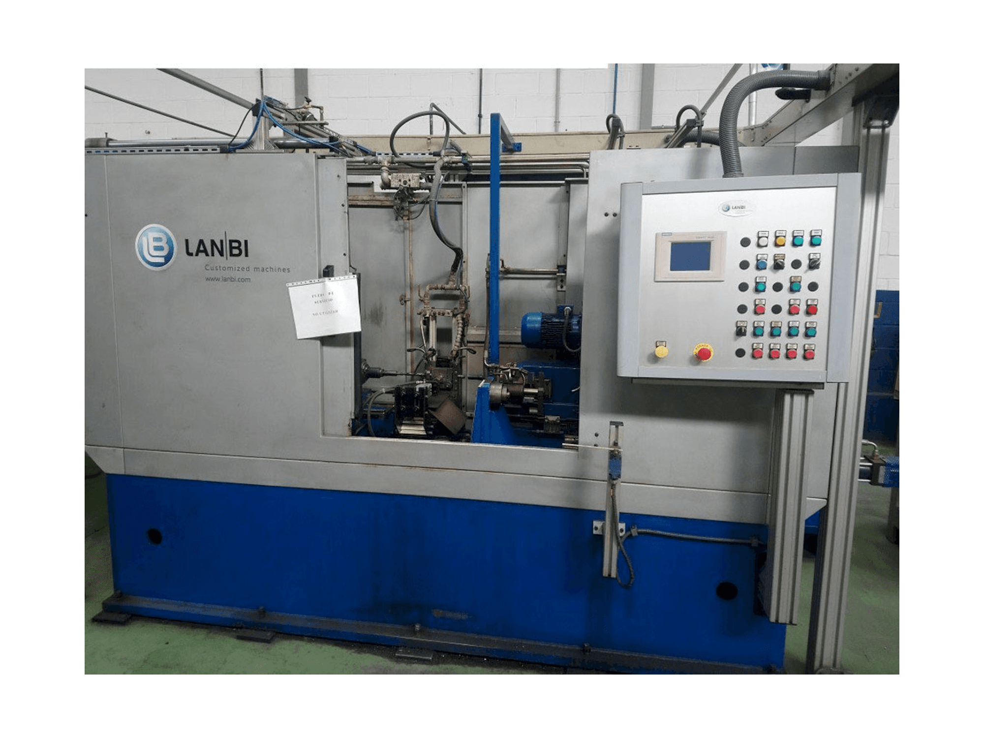 Čelní pohled na Lanbi stroj