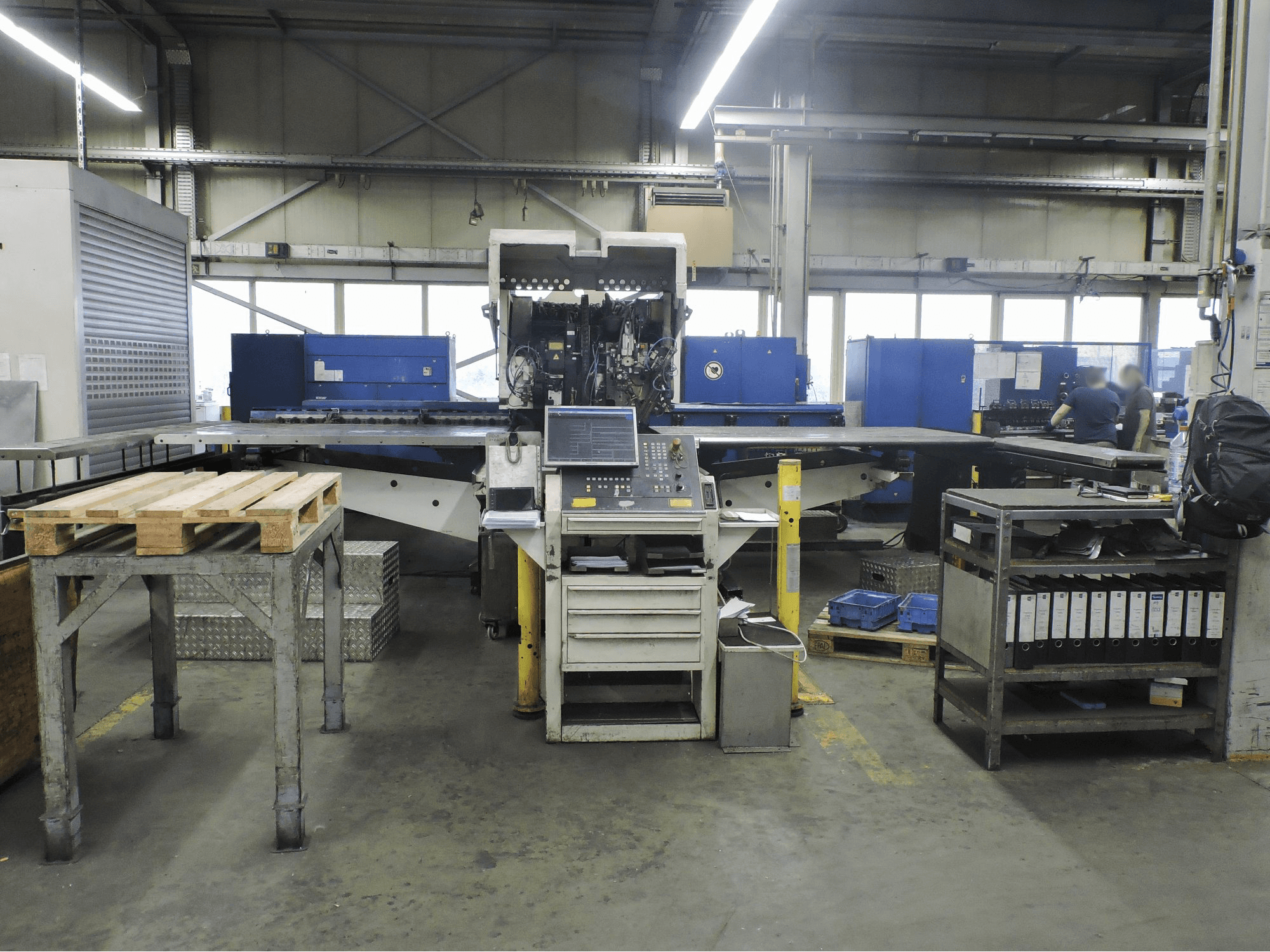 Čelní pohled na Trumpf Trumatic 600L stroj