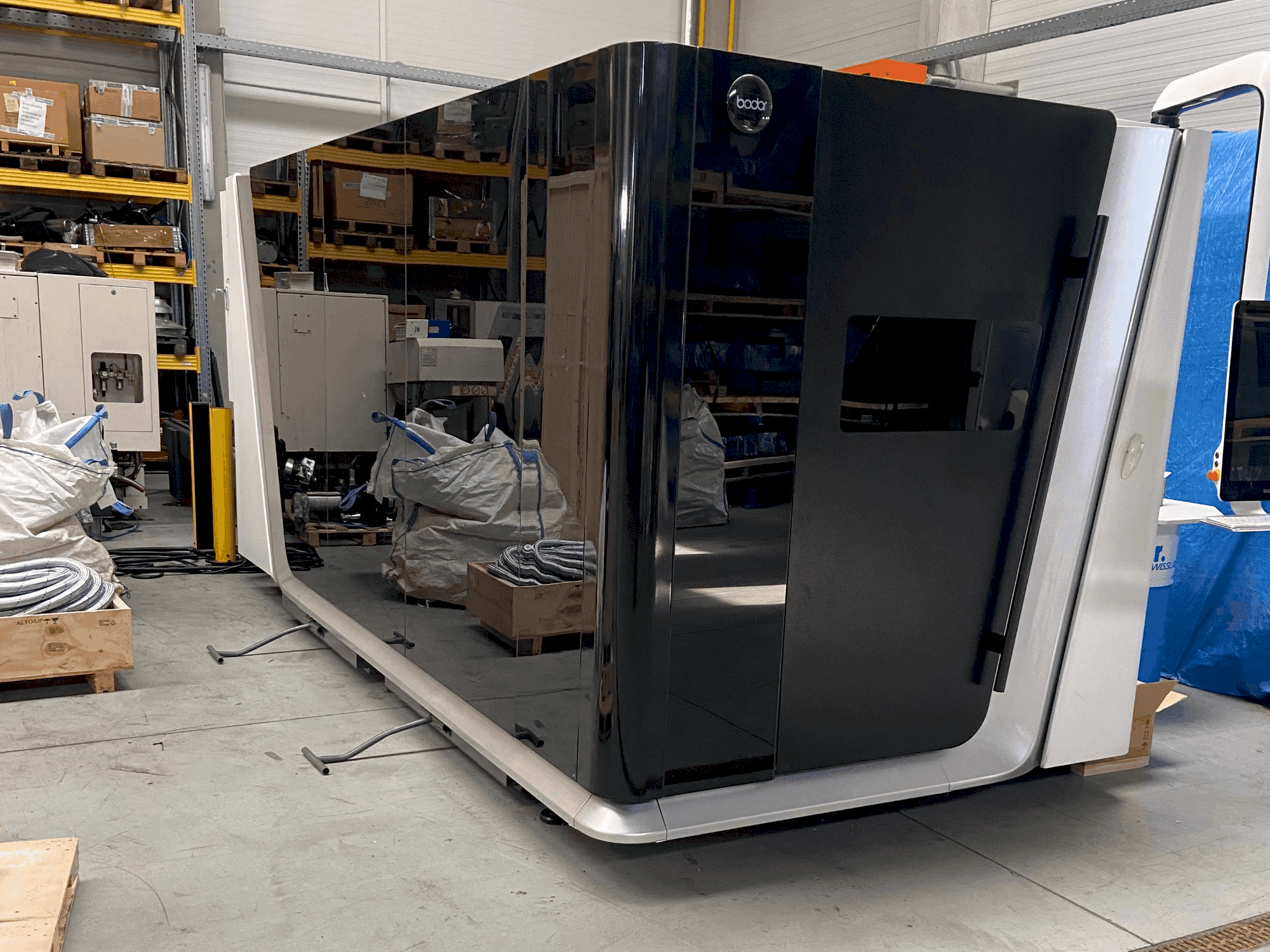 Čelní pohled na Bodor C3 stroj