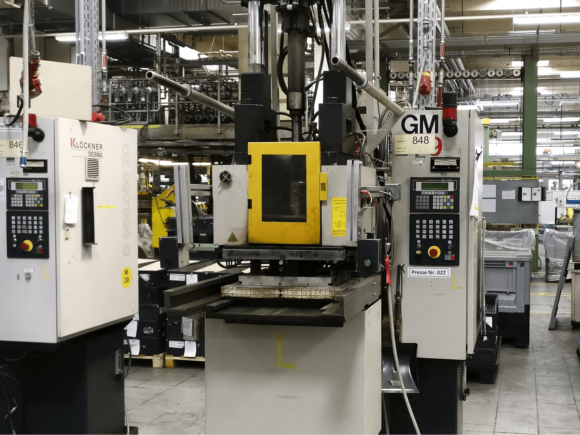 Čelní pohled na Kloeckner Desma 956.050 stroj