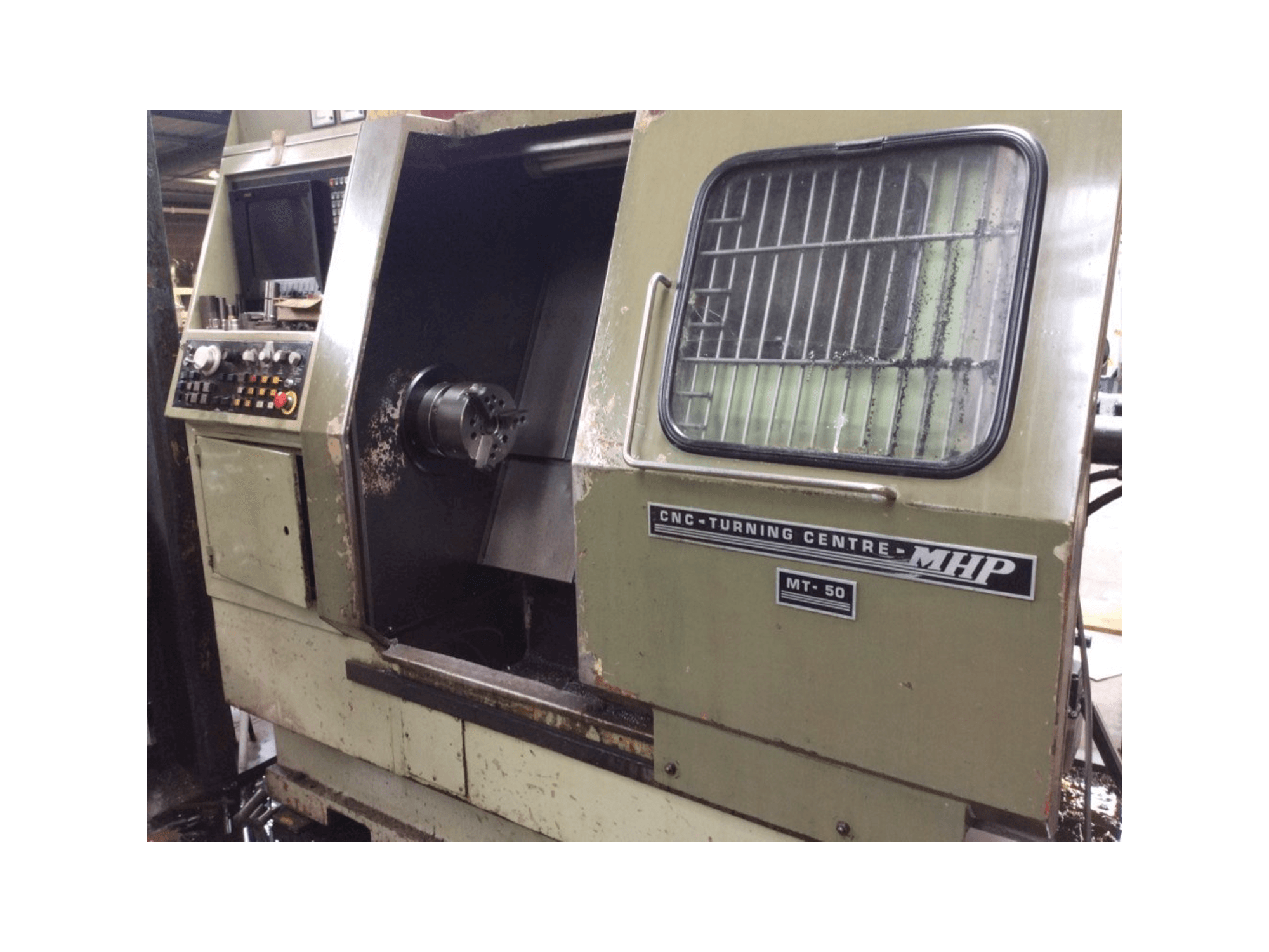 Čelní pohled na MHP MT-50 stroj