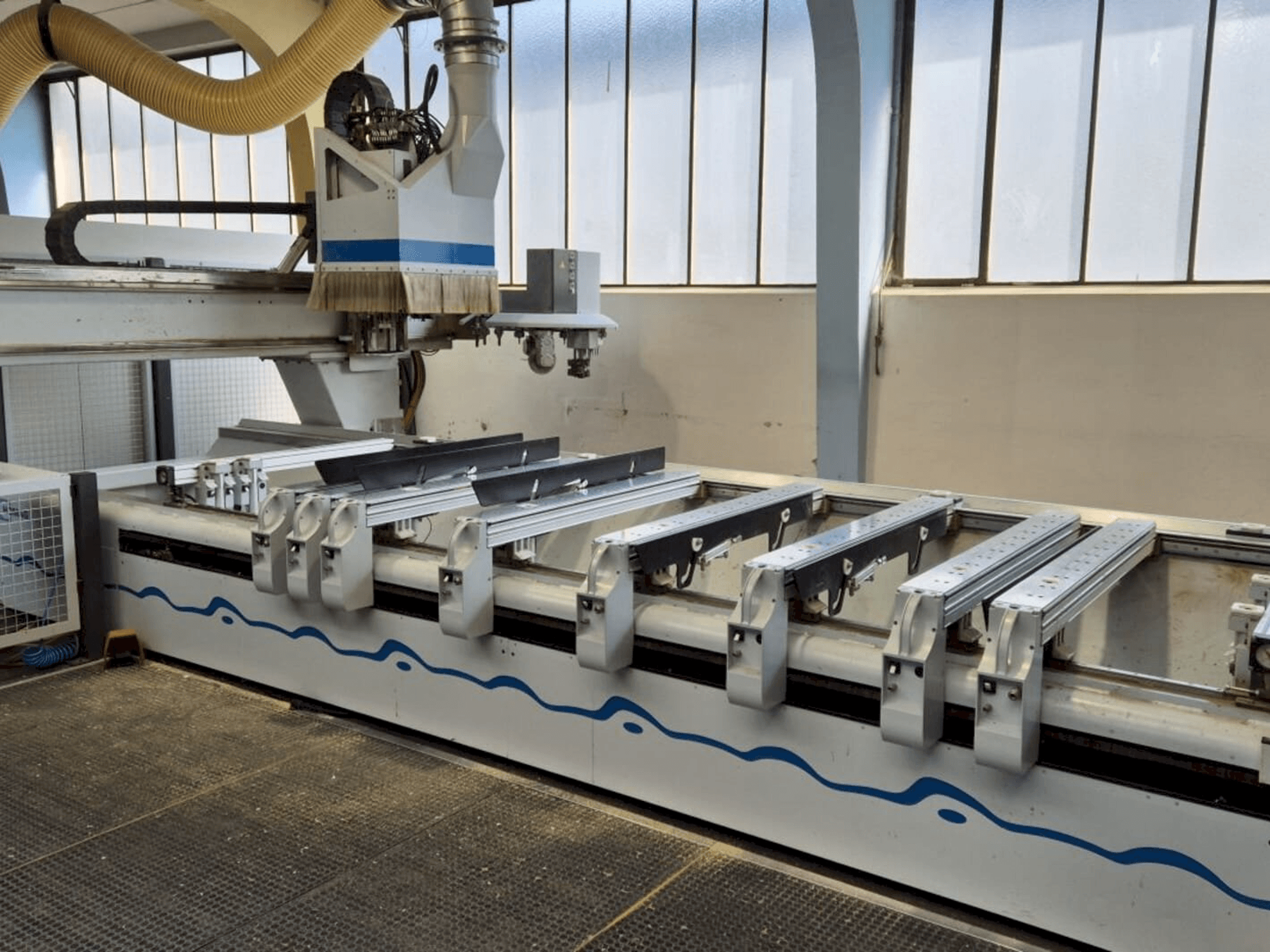 Čelní pohled na HOMAG Optimat BAZ 211 stroj