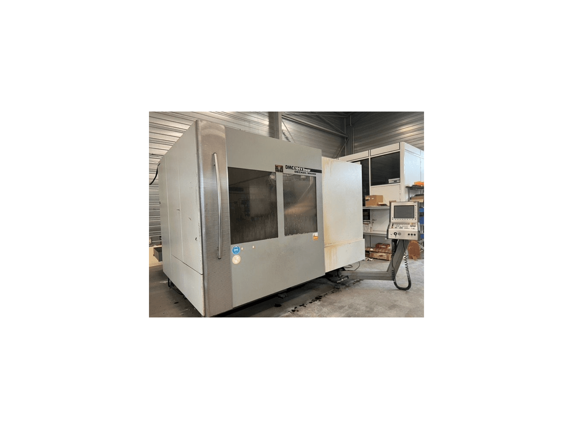 Čelní pohled na DMG Deckel Maho 104 V linear stroj