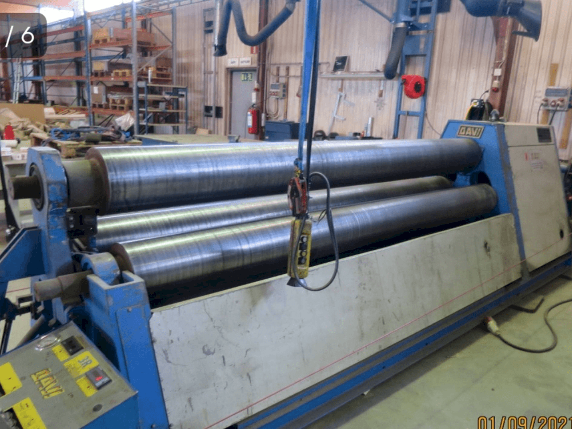 Čelní pohled na PROMAU MCO 3028 stroj