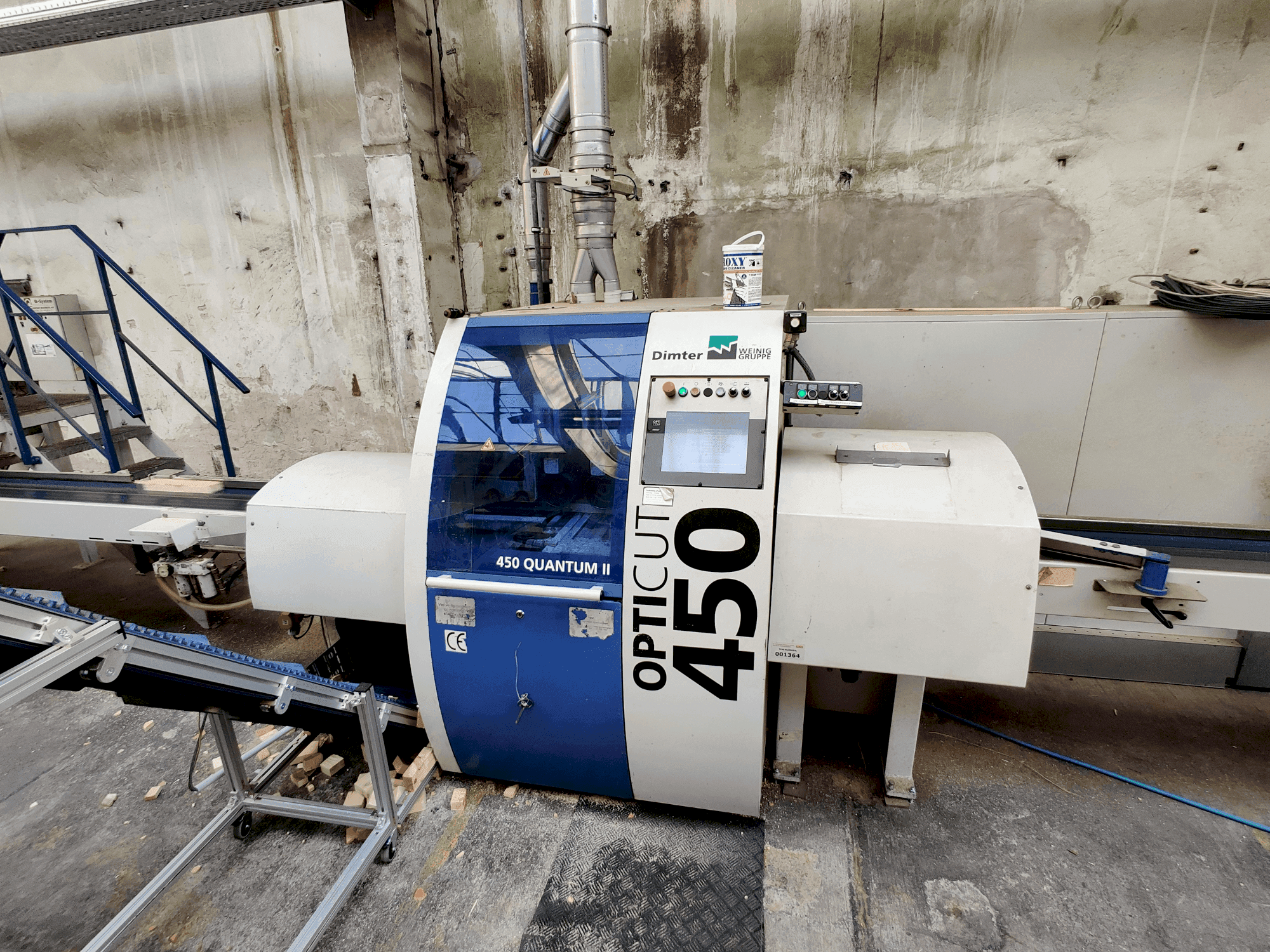 Čelní pohled na WEINIG / DIMTER Combiscan C200 4/4 & OPTICUT 450 Q stroj