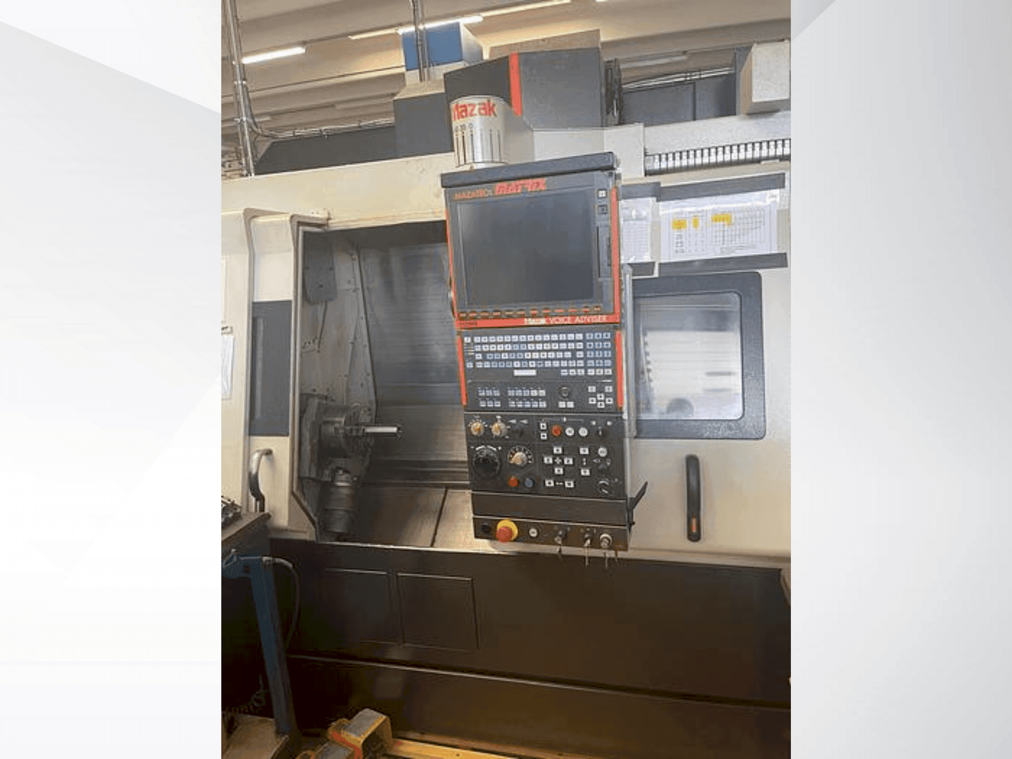 Čelní pohled na Mazak INTEGREX 200 IV S stroj