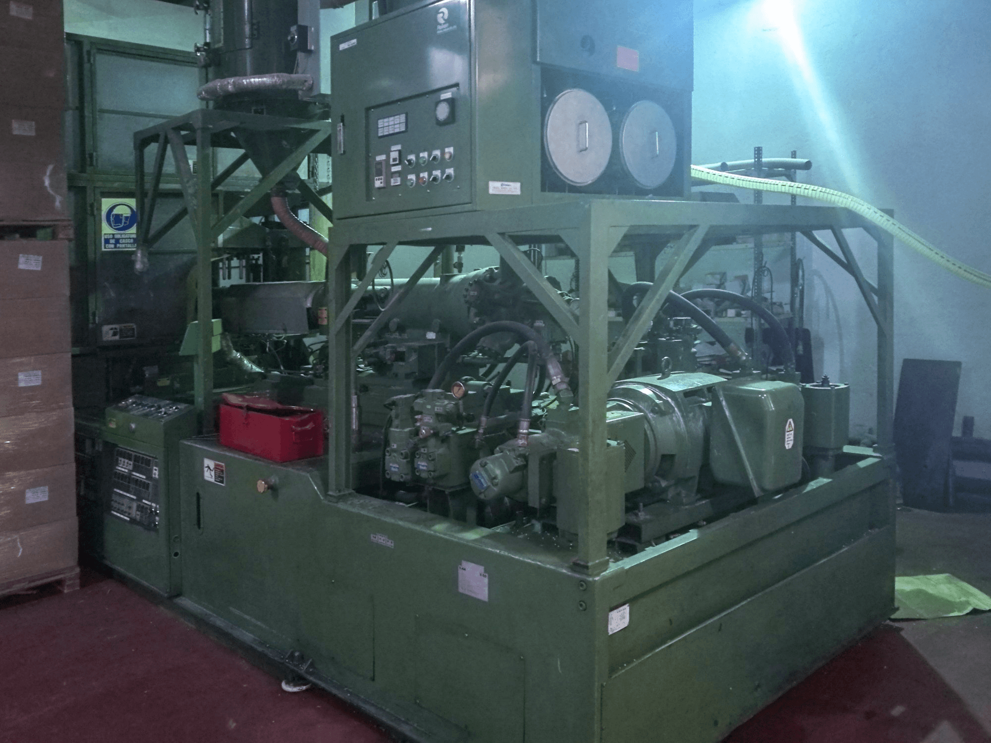 Pravý pohled na NISSEI ASB 650 EXH stroj