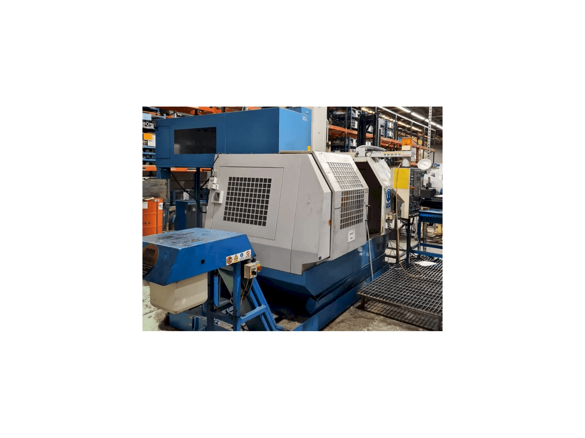 Čelní pohled na Matsuura MC-800VF stroj