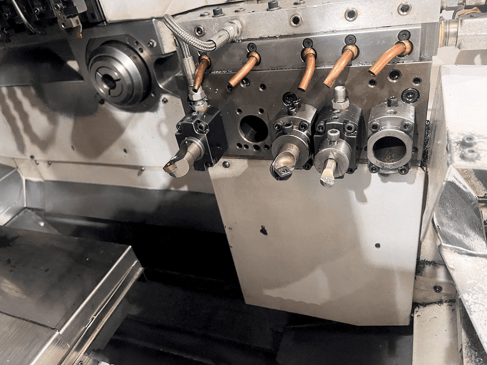 Pracovní prostor na Citizen L32-1M8 stroje